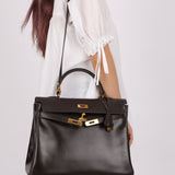 Hermès 1991 Chocolate Box Kelly 35 GHW - FashioNica