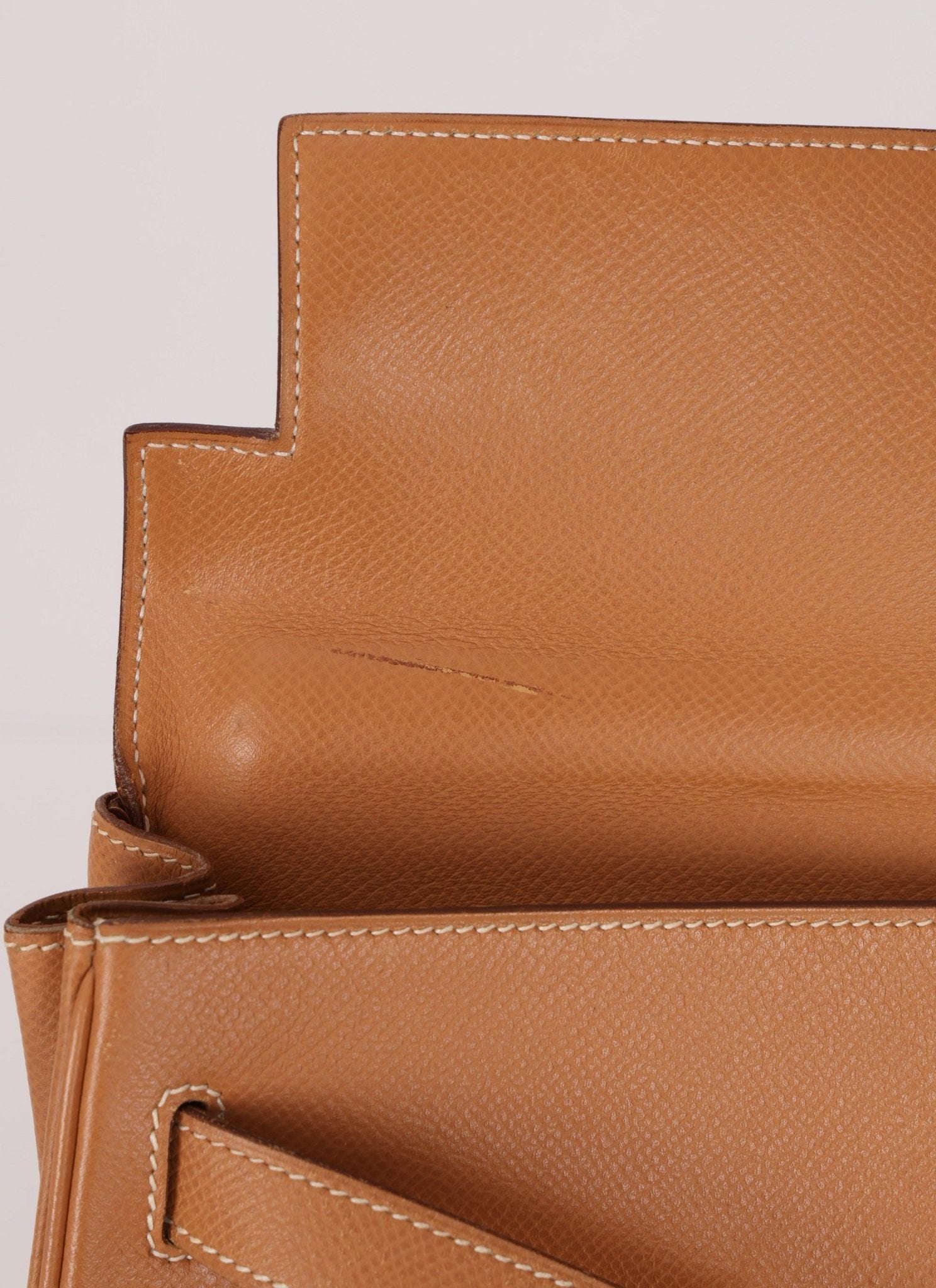 Hermès 1992 Natural Courchevel Retourne Kelly 32 GHW with Strap - FashioNica