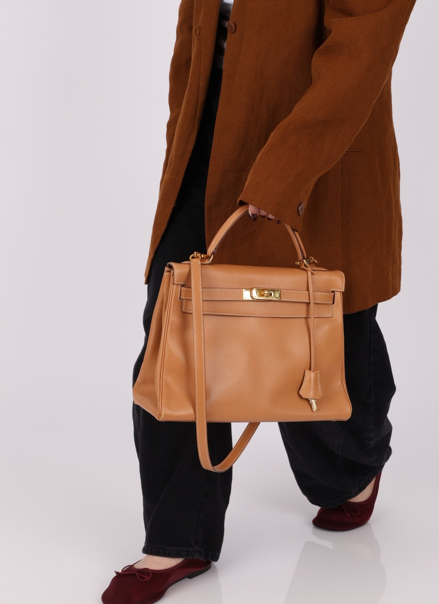 Hermès 1992 Natural Courchevel Retourne Kelly 32 GHW with Strap - FashioNica