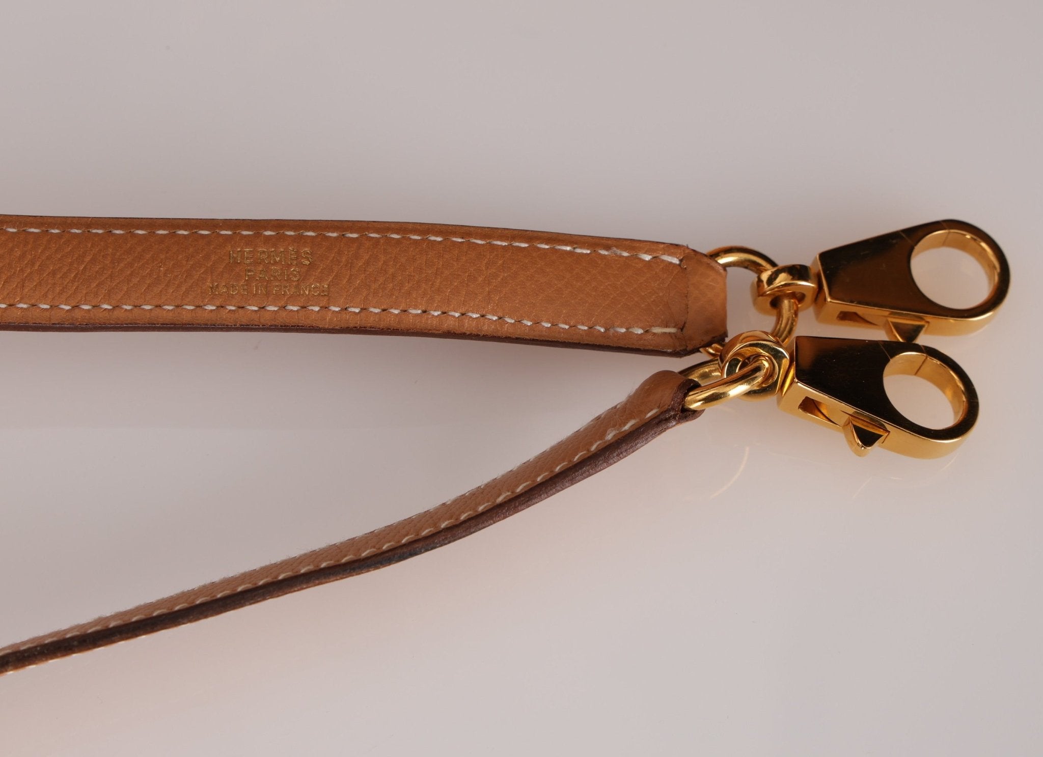 Hermès 1992 Natural Courchevel Retourne Kelly 32 GHW with Strap - FashioNica