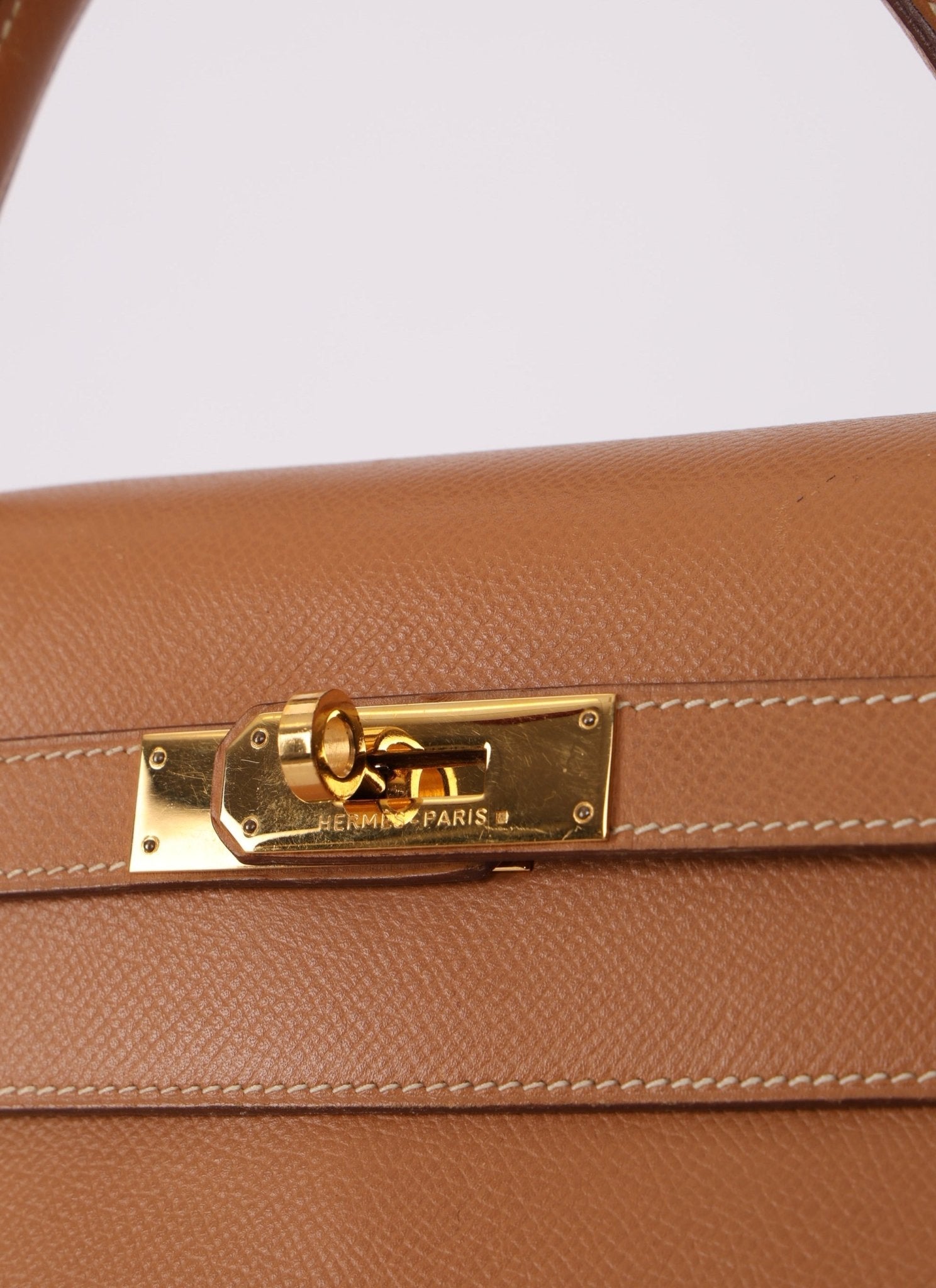 Hermès 1992 Natural Courchevel Retourne Kelly 32 GHW with Strap - FashioNica