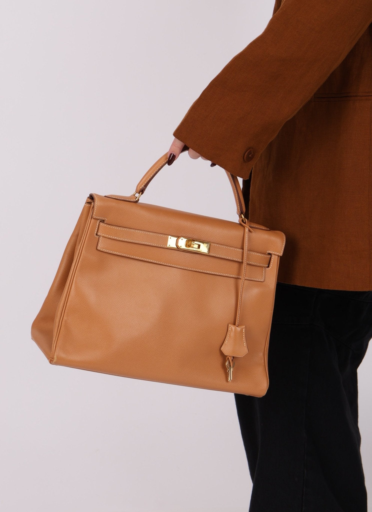 Hermès 1992 Natural Courchevel Retourne Kelly 32 GHW with Strap - FashioNica