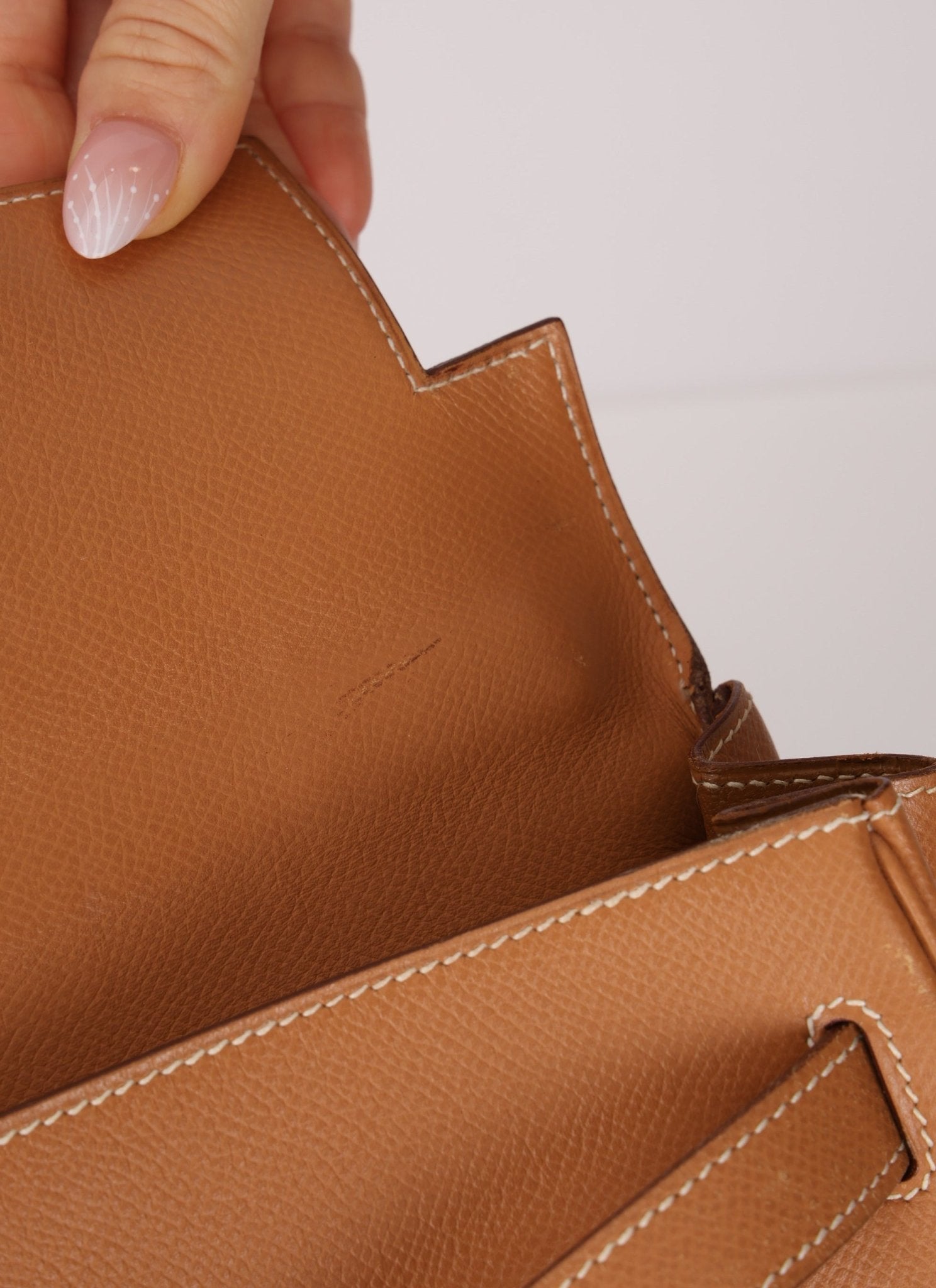 Hermès 1992 Natural Courchevel Retourne Kelly 32 GHW with Strap - FashioNica