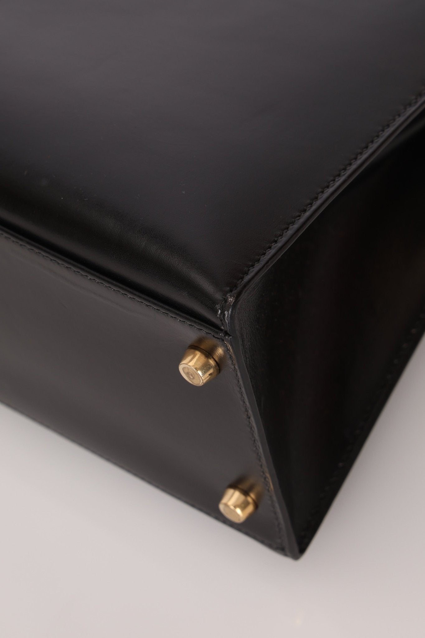 Hermès 1993 Black Box Sellier Kelly 32 GHW - FashioNica