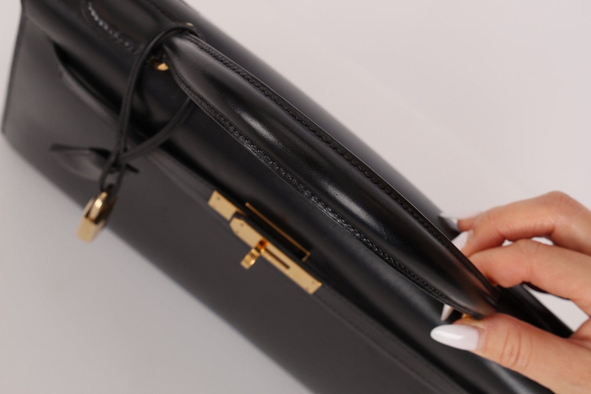 Hermès 1993 Black Box Sellier Kelly 32 GHW - FashioNica