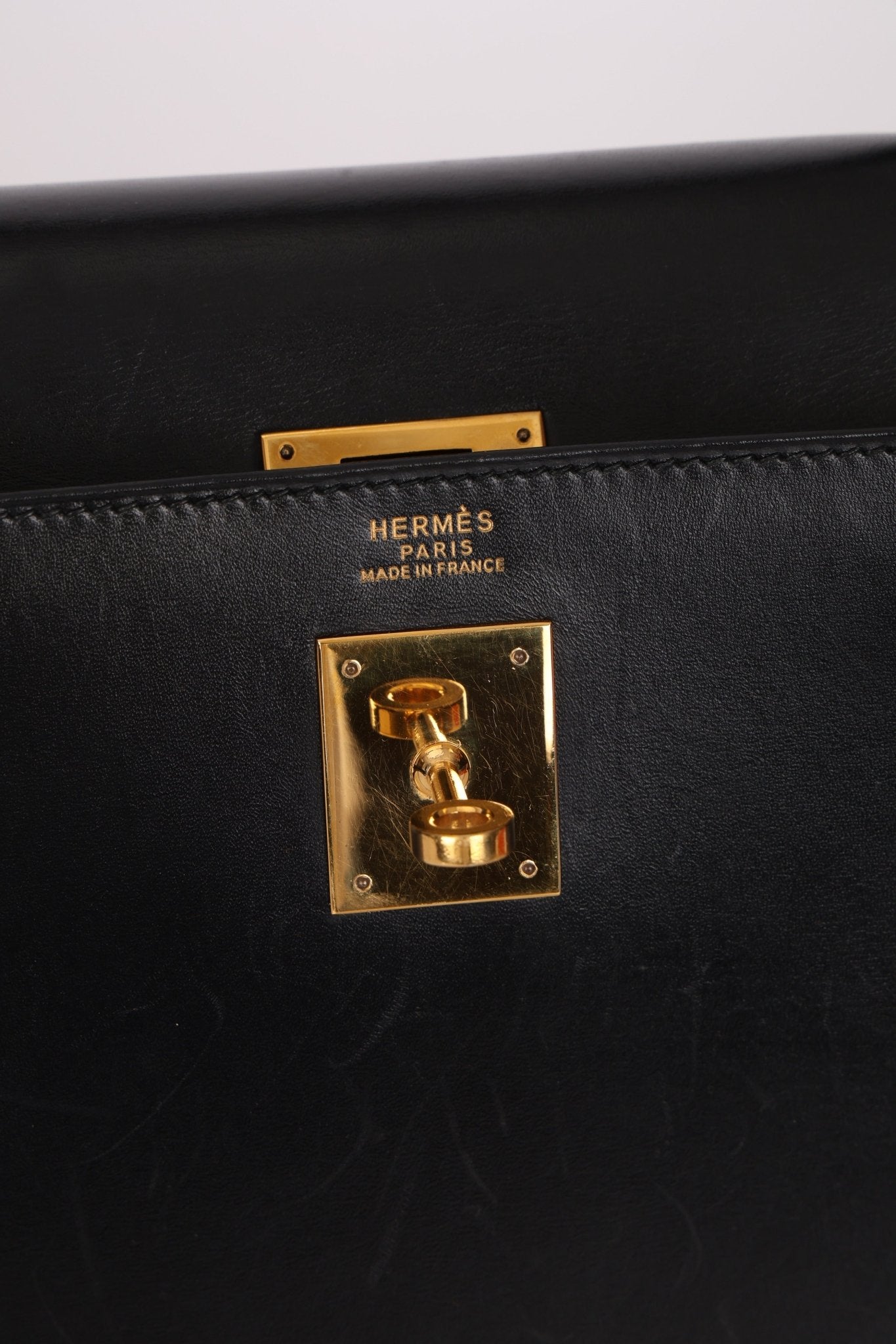 Hermès 1993 Black Box Sellier Kelly 32 GHW - FashioNica
