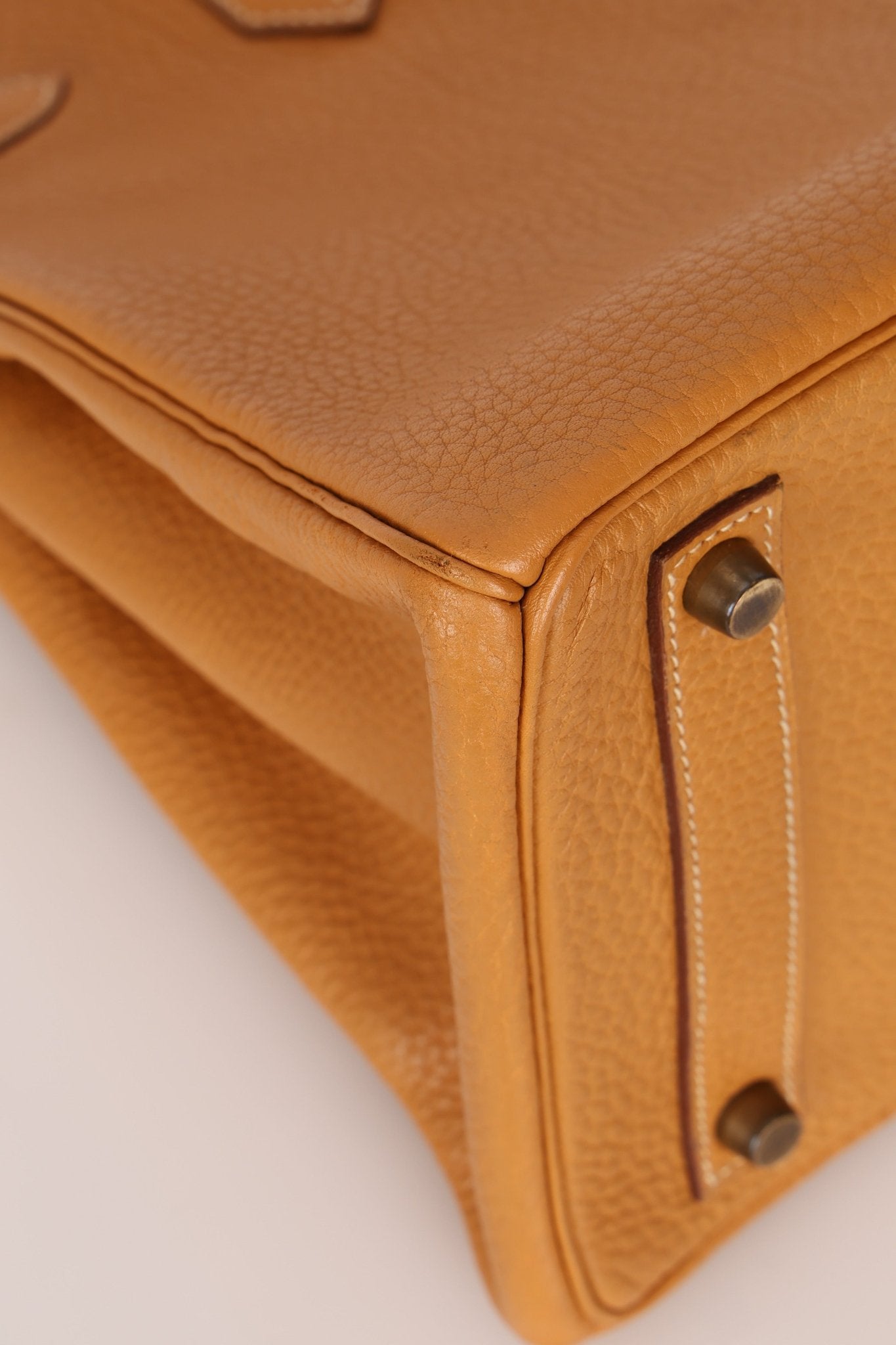 Hermès 1993 Gold Buffalo Birkin HAC 32 Retourne GHW - FashioNica