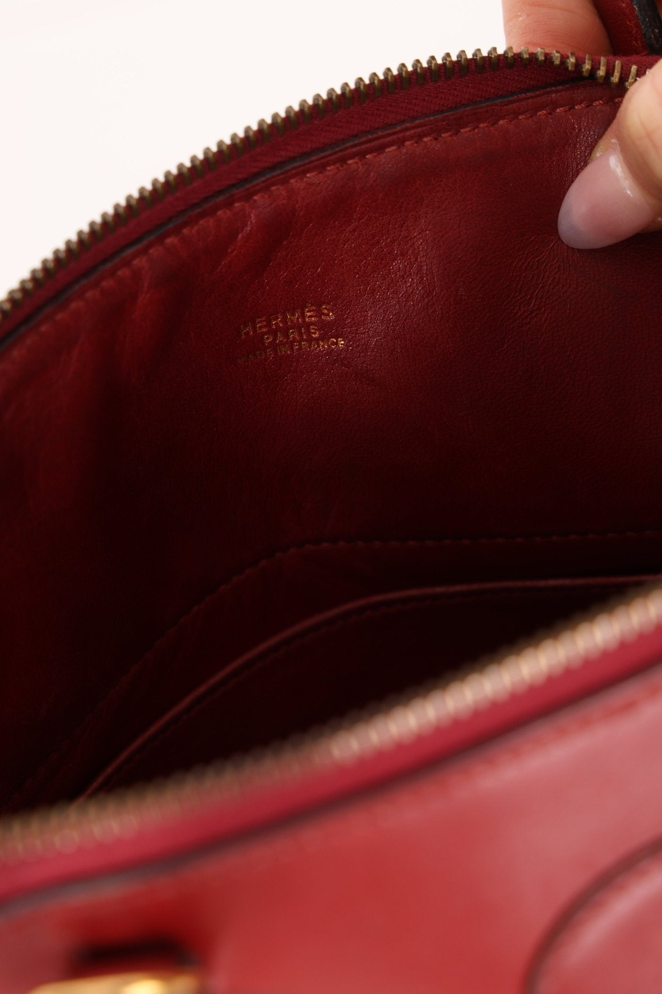 Hermès 1993 Rouge H Box Bolide 27 GHW - FashioNica