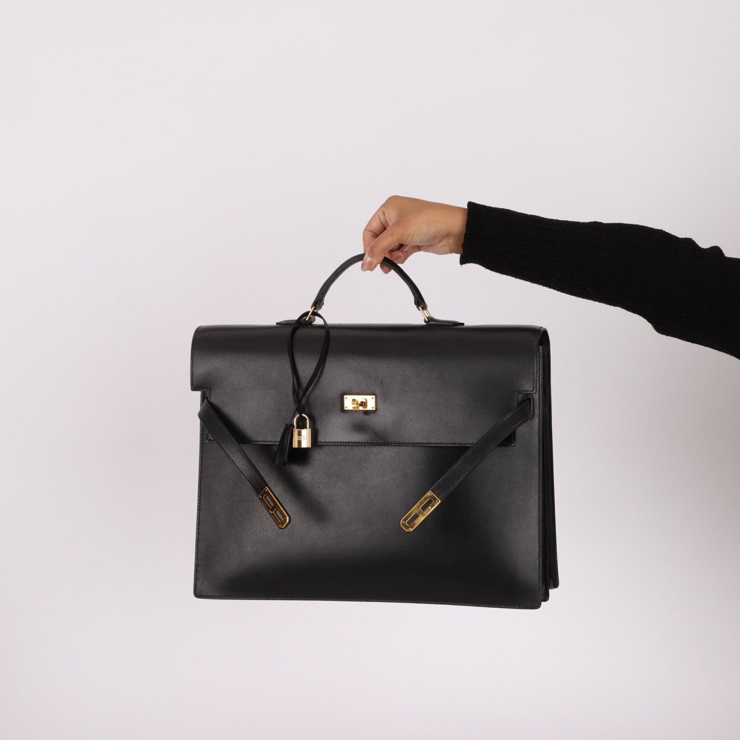 Hermès 2000 Noir Box Kelly Dépêches 38 GHW - FashioNica