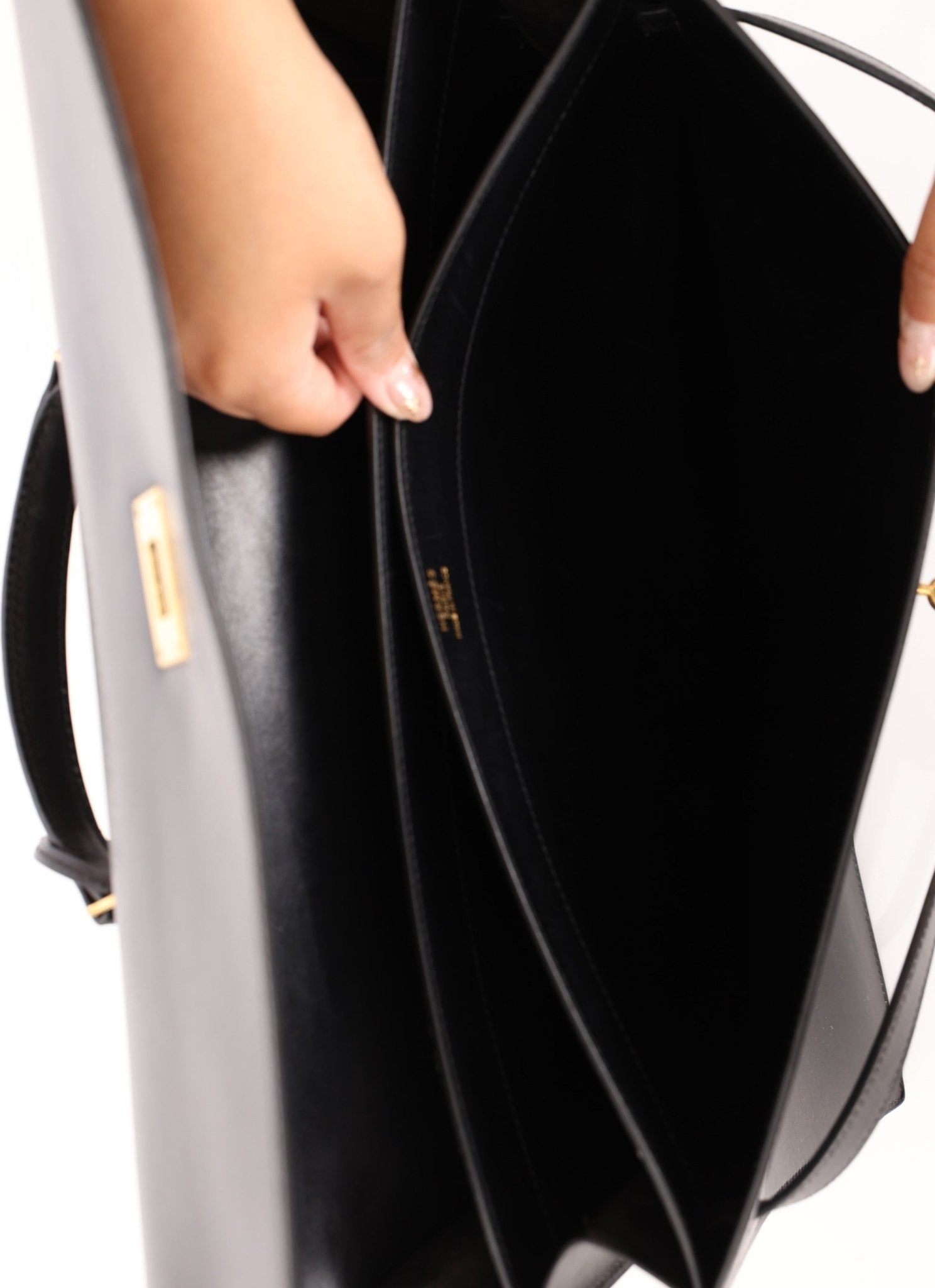 Hermès 2000 Noir Box Kelly Dépêches 38 GHW - FashioNica