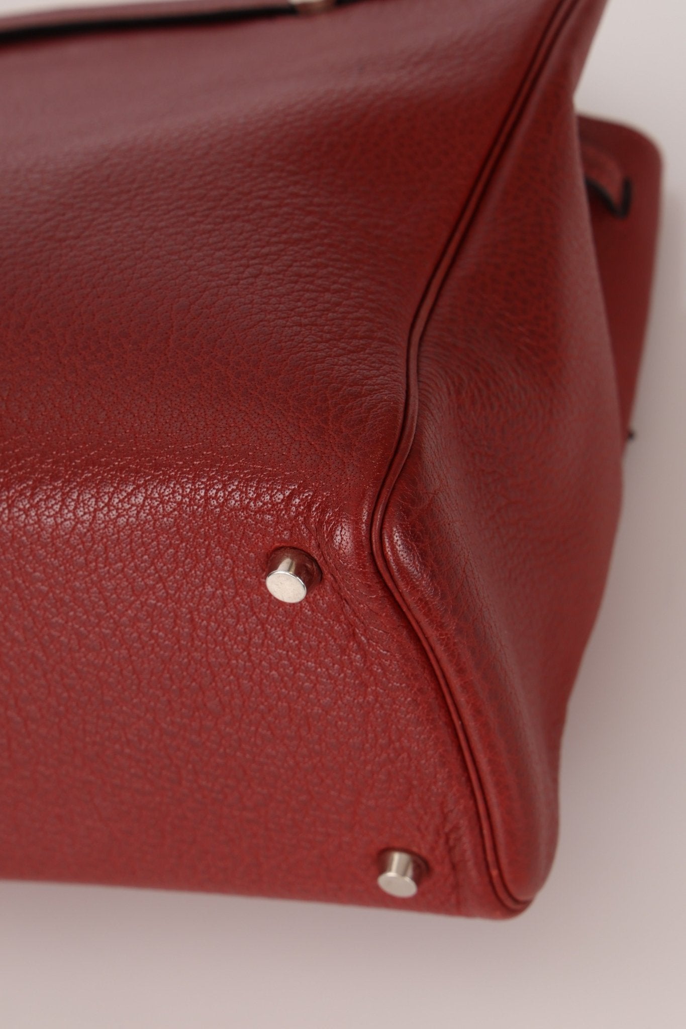 Hermès 2001 Rouge Buffalo Cabana 35 PHW - FashioNica