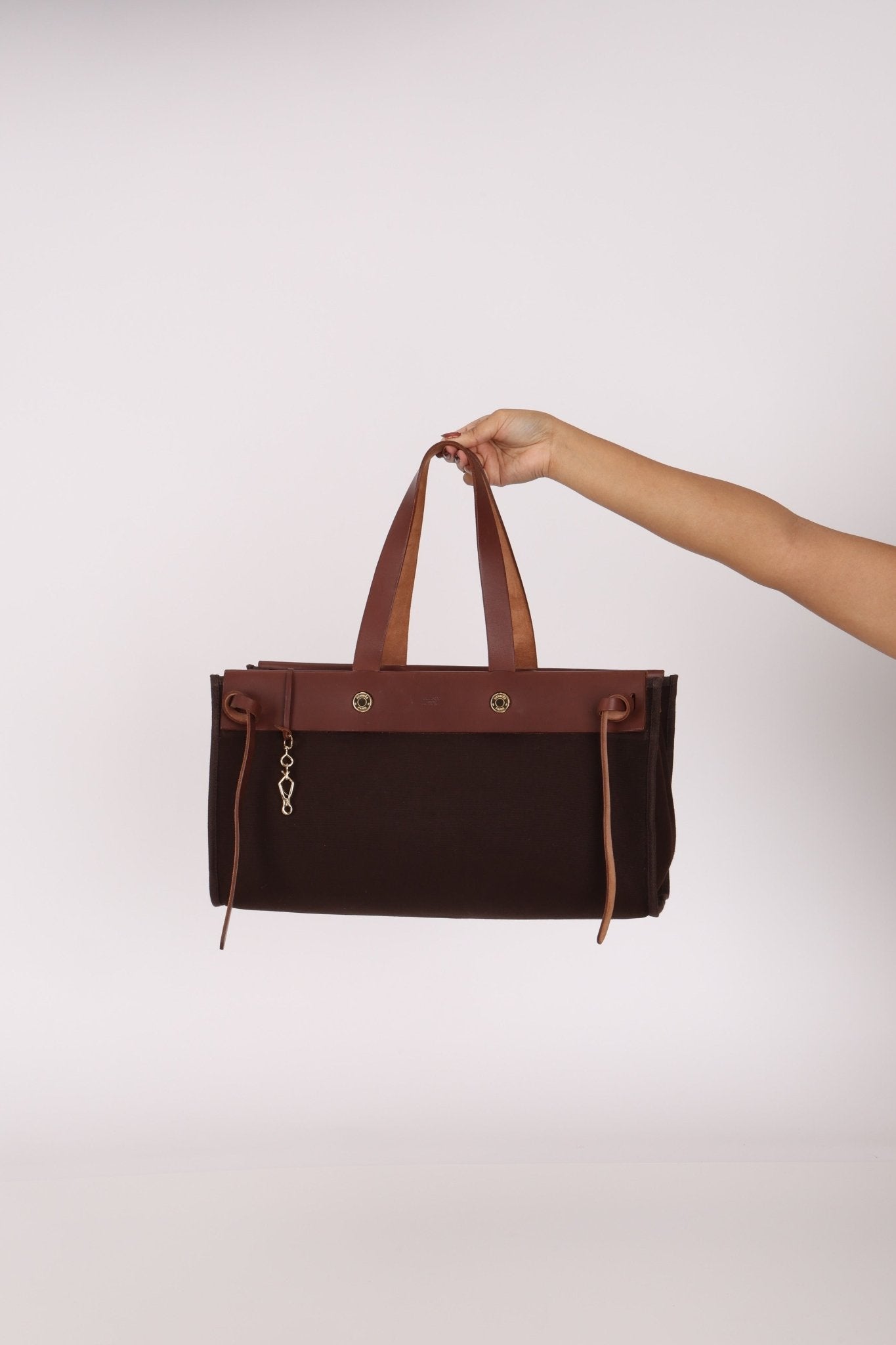 Hermès 2002 Rouge Sellier Vache Hunter and Ebene Toile Cabas Herbag 38 GHW - FashioNica