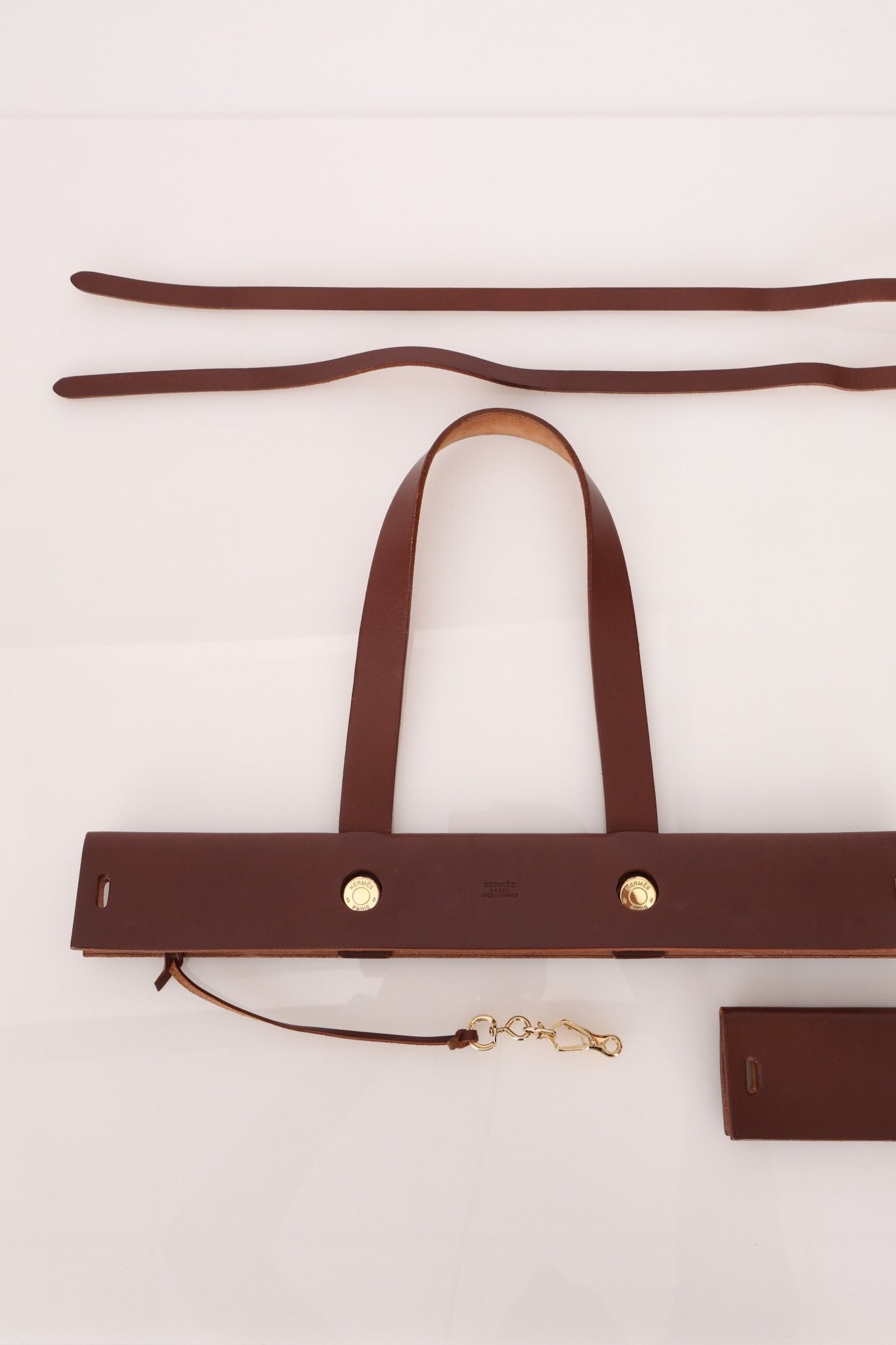 Hermès 2002 Rouge Sellier Vache Hunter and Ebene Toile Cabas Herbag 38 GHW - FashioNica