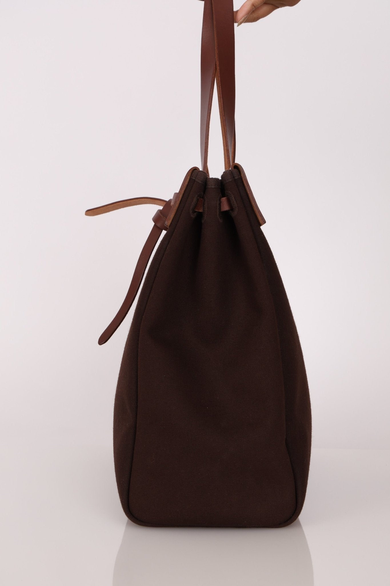 Hermès 2002 Rouge Sellier Vache Hunter and Ebene Toile Cabas Herbag 38 GHW - FashioNica