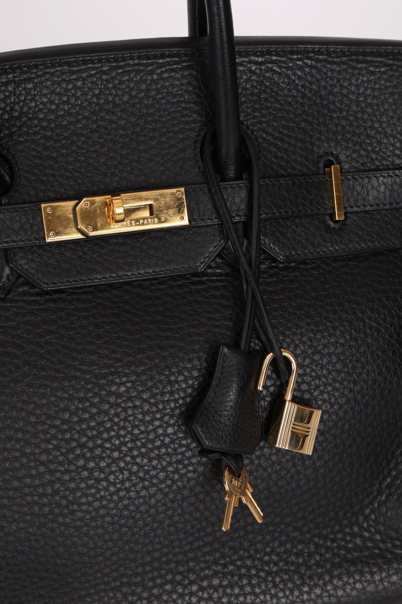 Hermès 2004 Noir Clemence Birkin 35 Retourne GHW - FashioNica