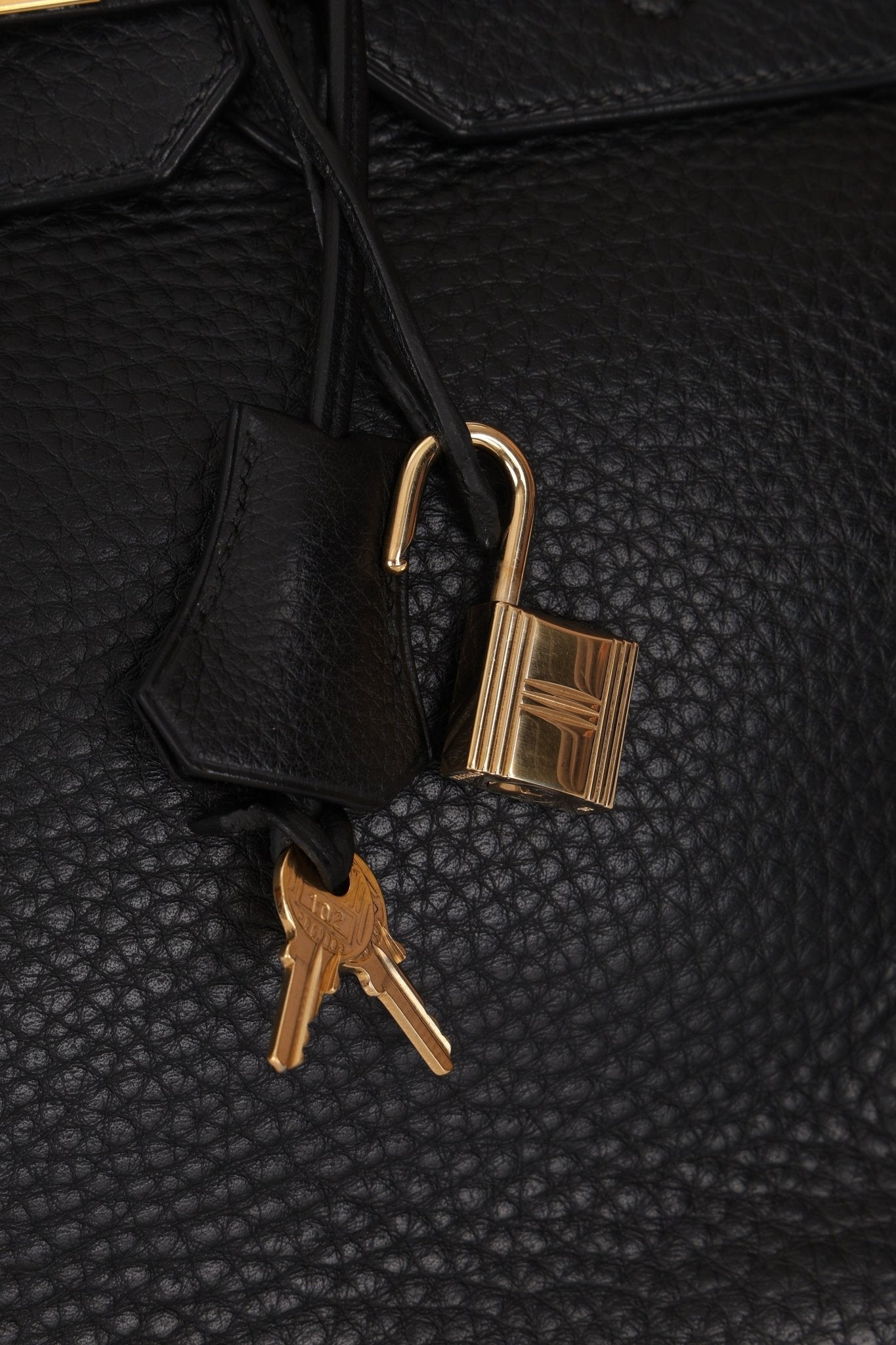 Hermès 2004 Noir Clemence Birkin 35 Retourne GHW - FashioNica