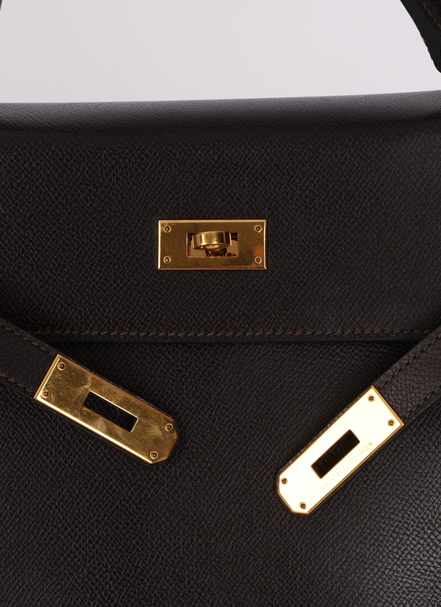 Hermès 2005 Chocolate Epsom Retourne Kelly 32 GHW - FashioNica