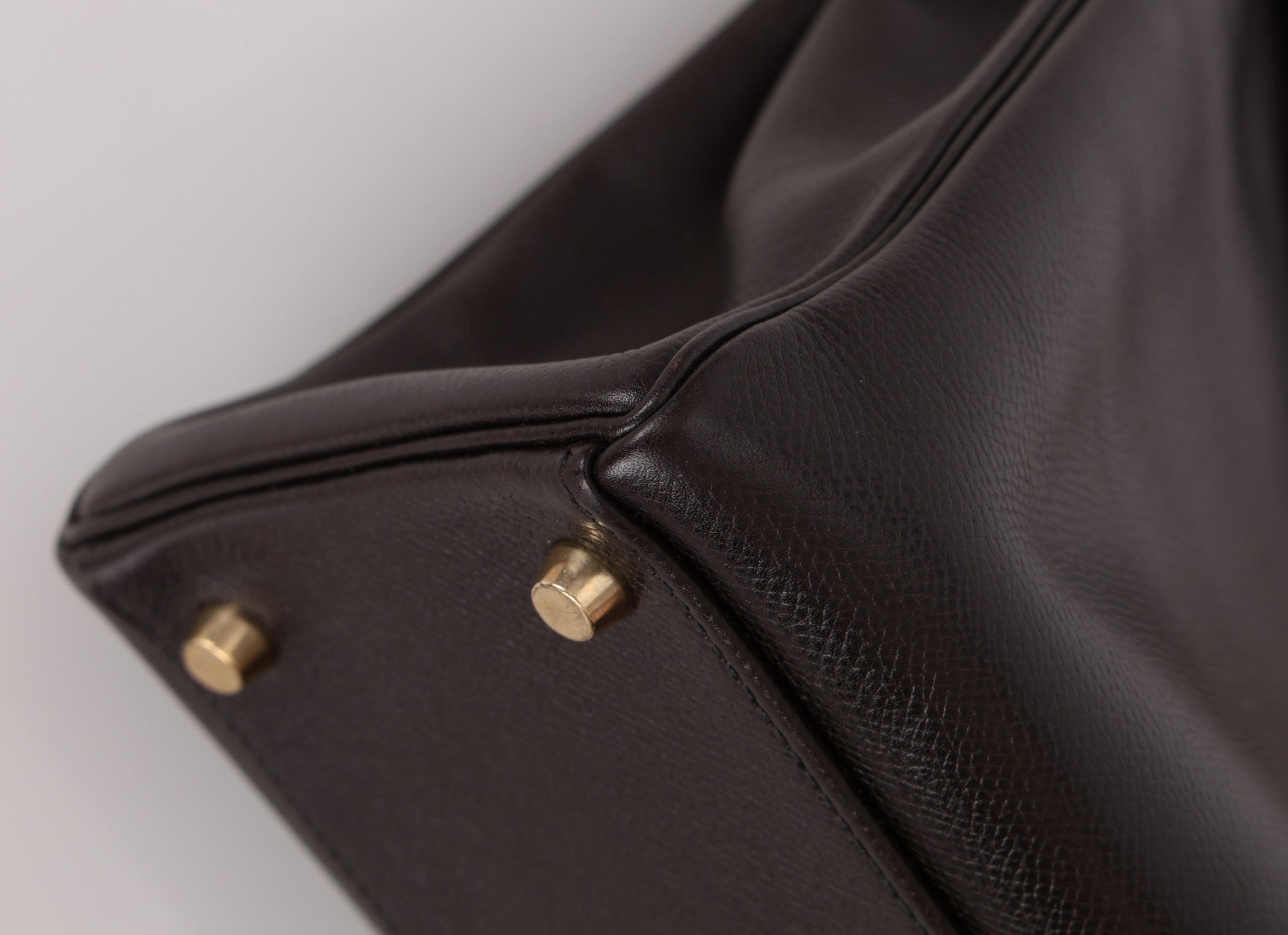 Hermès 2005 Chocolate Epsom Retourne Kelly 32 GHW - FashioNica