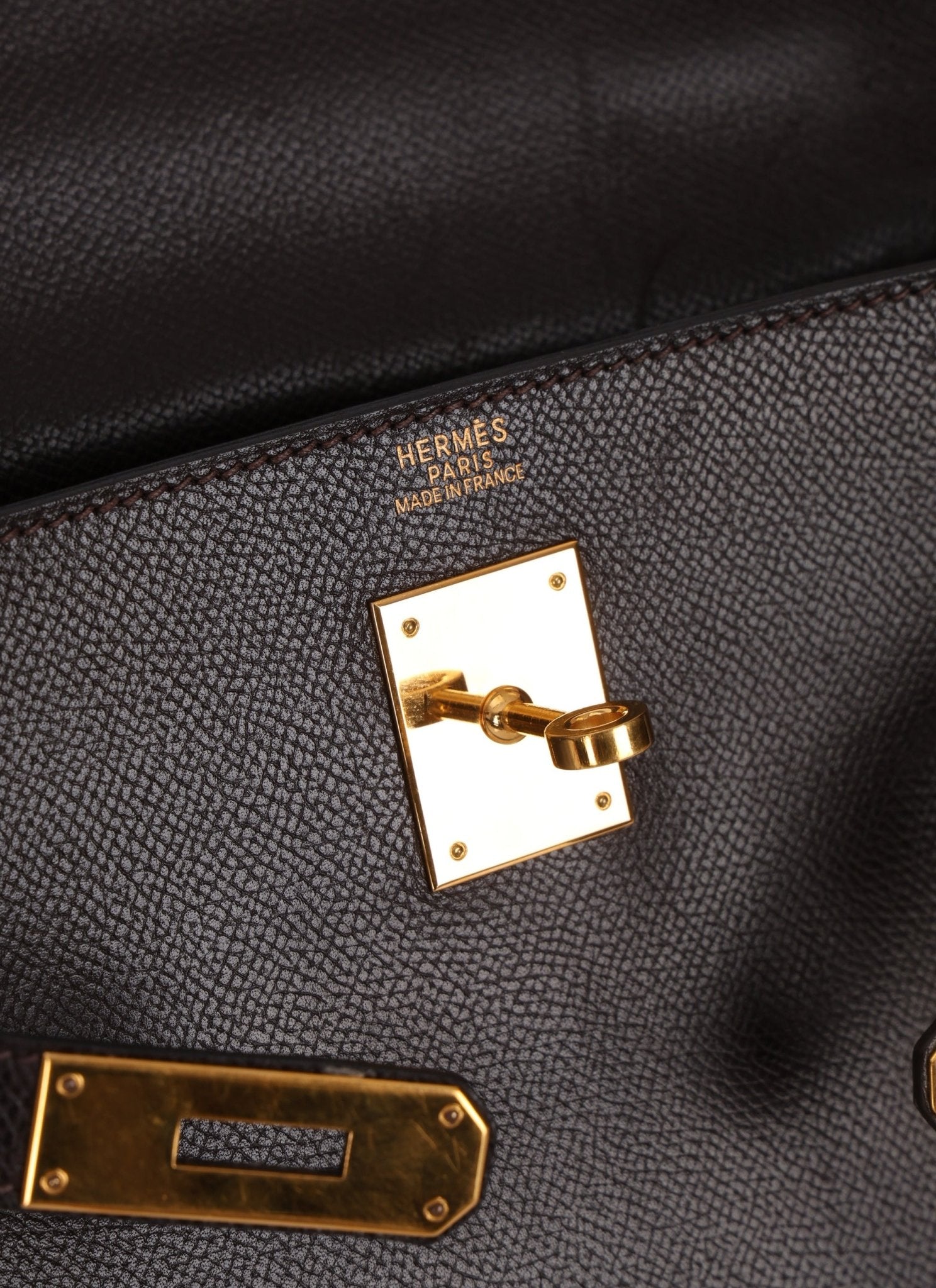 Hermès 2005 Chocolate Epsom Retourne Kelly 32 GHW - FashioNica