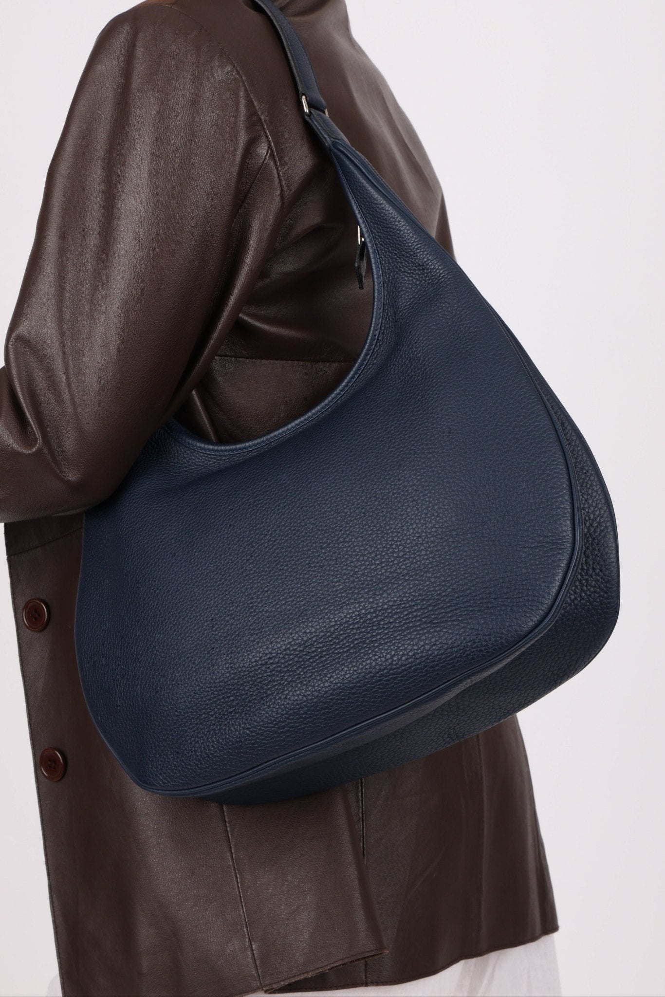 Hermès 2009 Bleu Indigo Clemence Gao Hobo - FashioNica