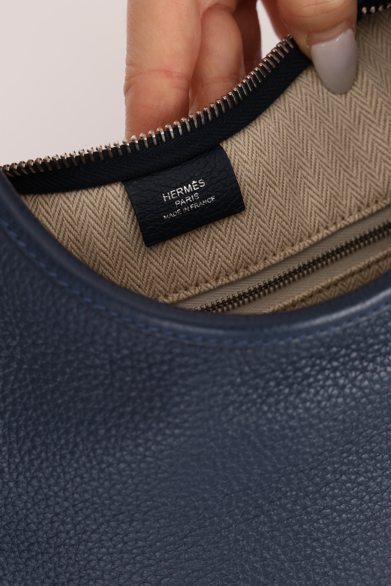 Hermès 2009 Bleu Indigo Clemence Gao Hobo - FashioNica