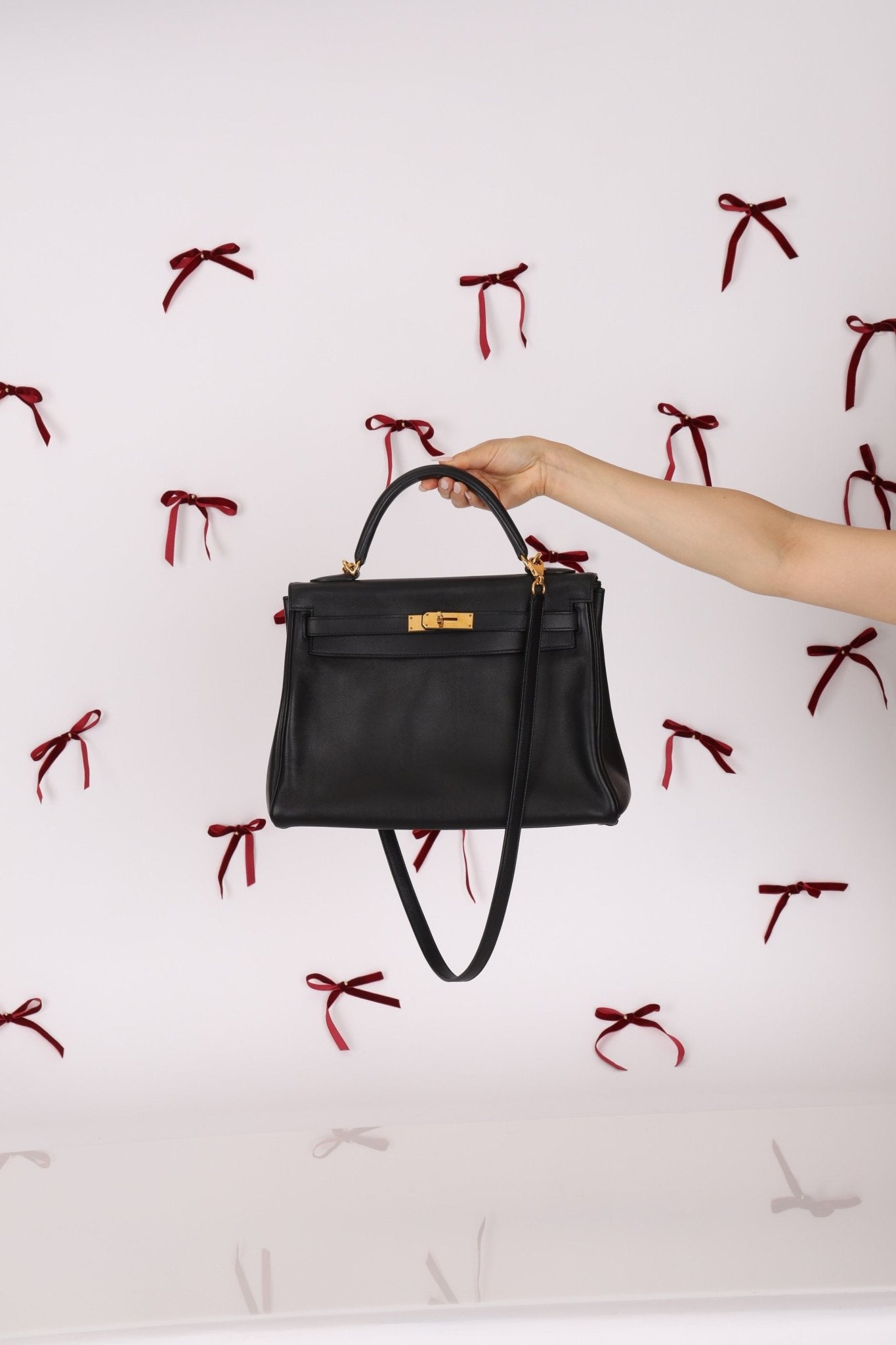 Hermès 2009 Noir Swift Kelly 32 GHW - FashioNica