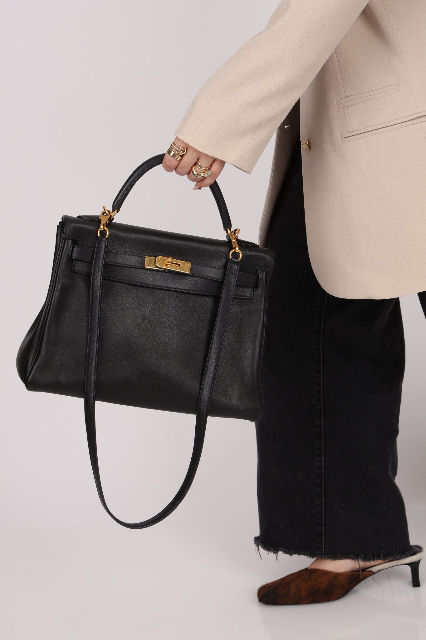 Hermès 2009 Noir Swift Kelly 32 GHW - FashioNica