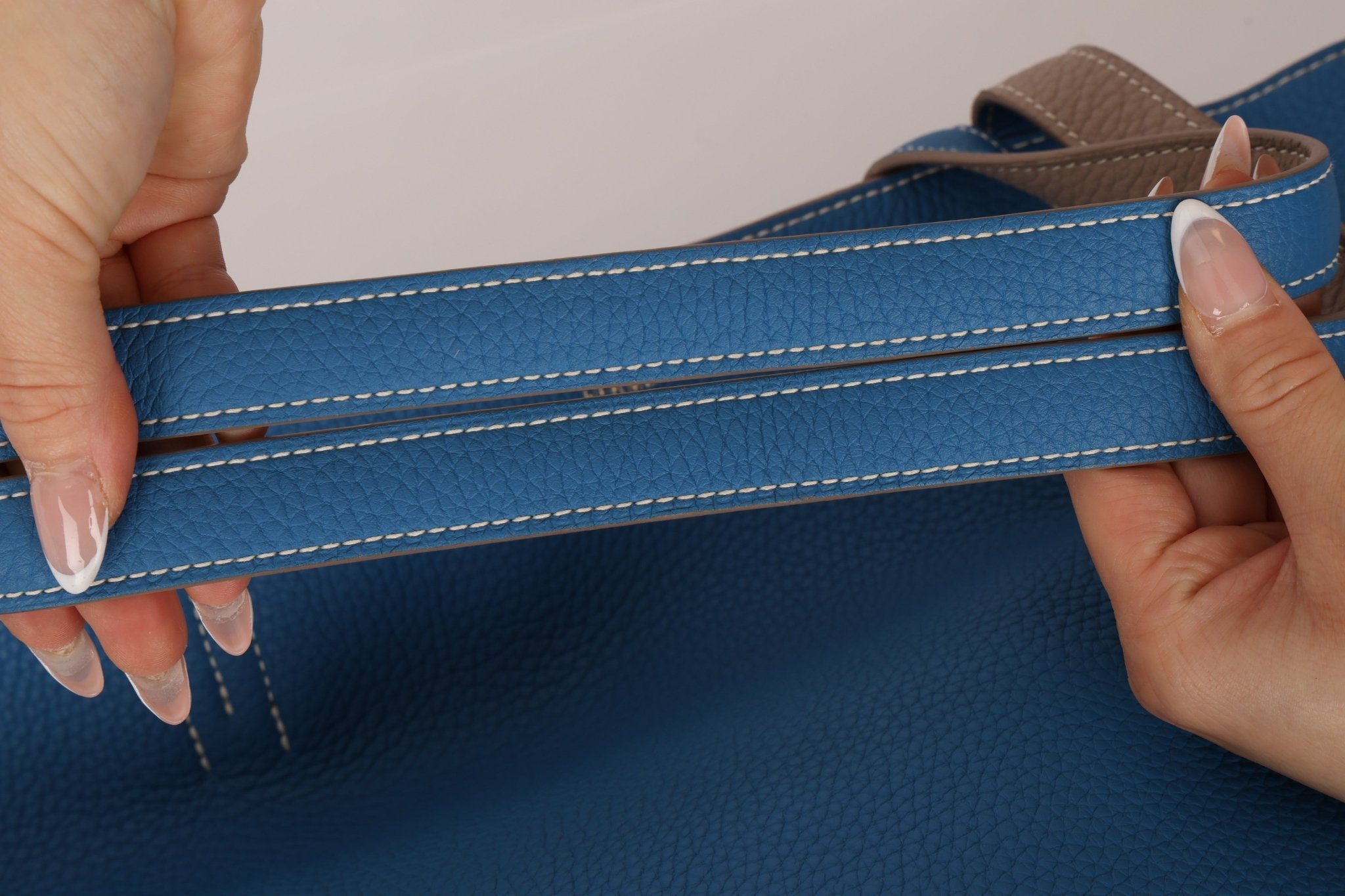 Hermès 2011 Mykonos Blue Gris Tourterelle Taurillon Clemence Double Sens 36 Reversible Tote - FashioNica