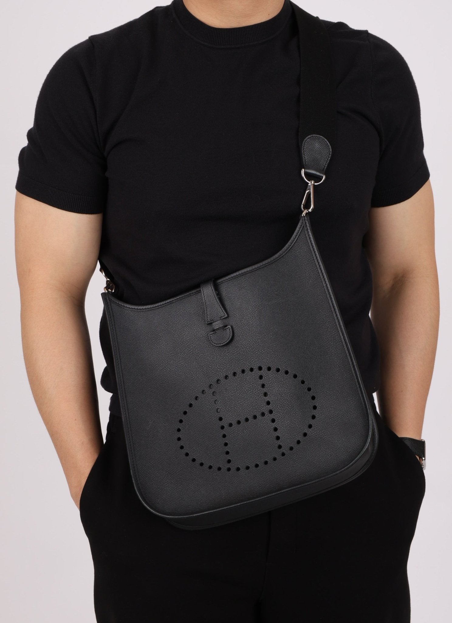 Hermès 2012 Noir Epsom Evelyne PM Gen l - FashioNica