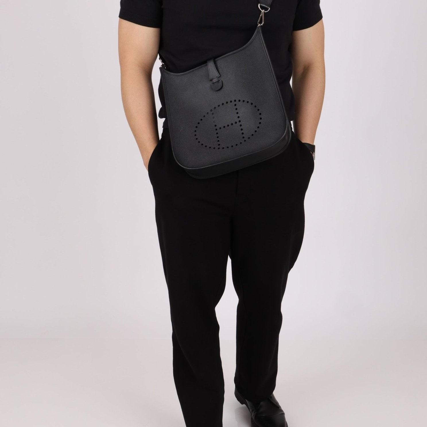 Hermès 2012 Noir Epsom Evelyne PM Gen l - FashioNica