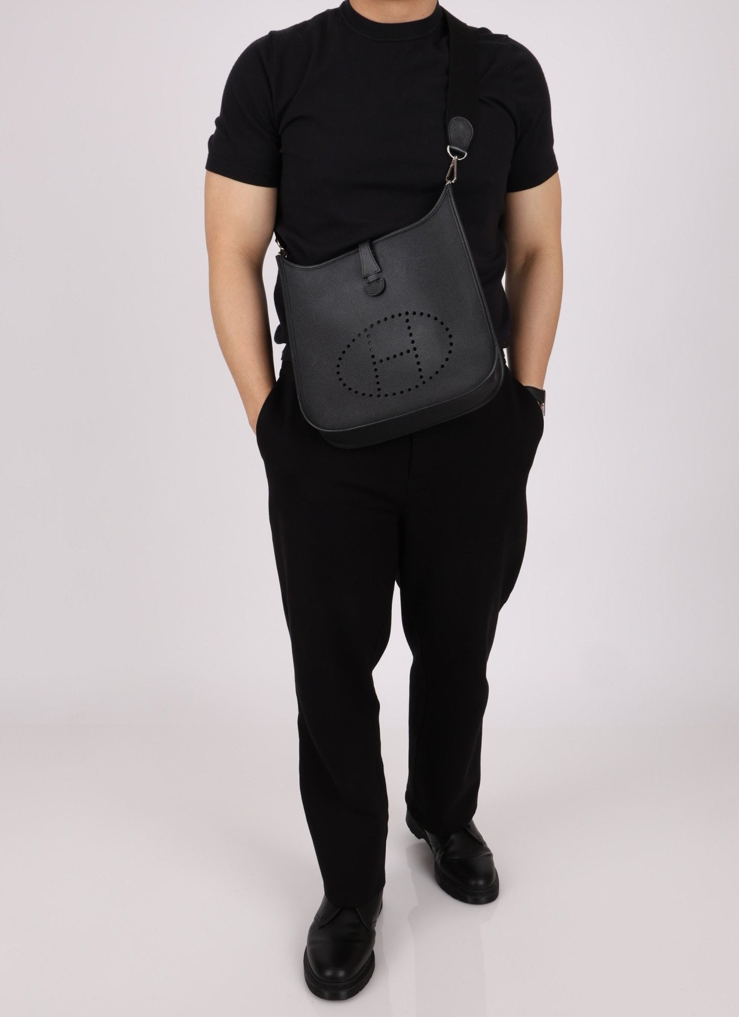 Hermès 2012 Noir Epsom Evelyne PM Gen l - FashioNica