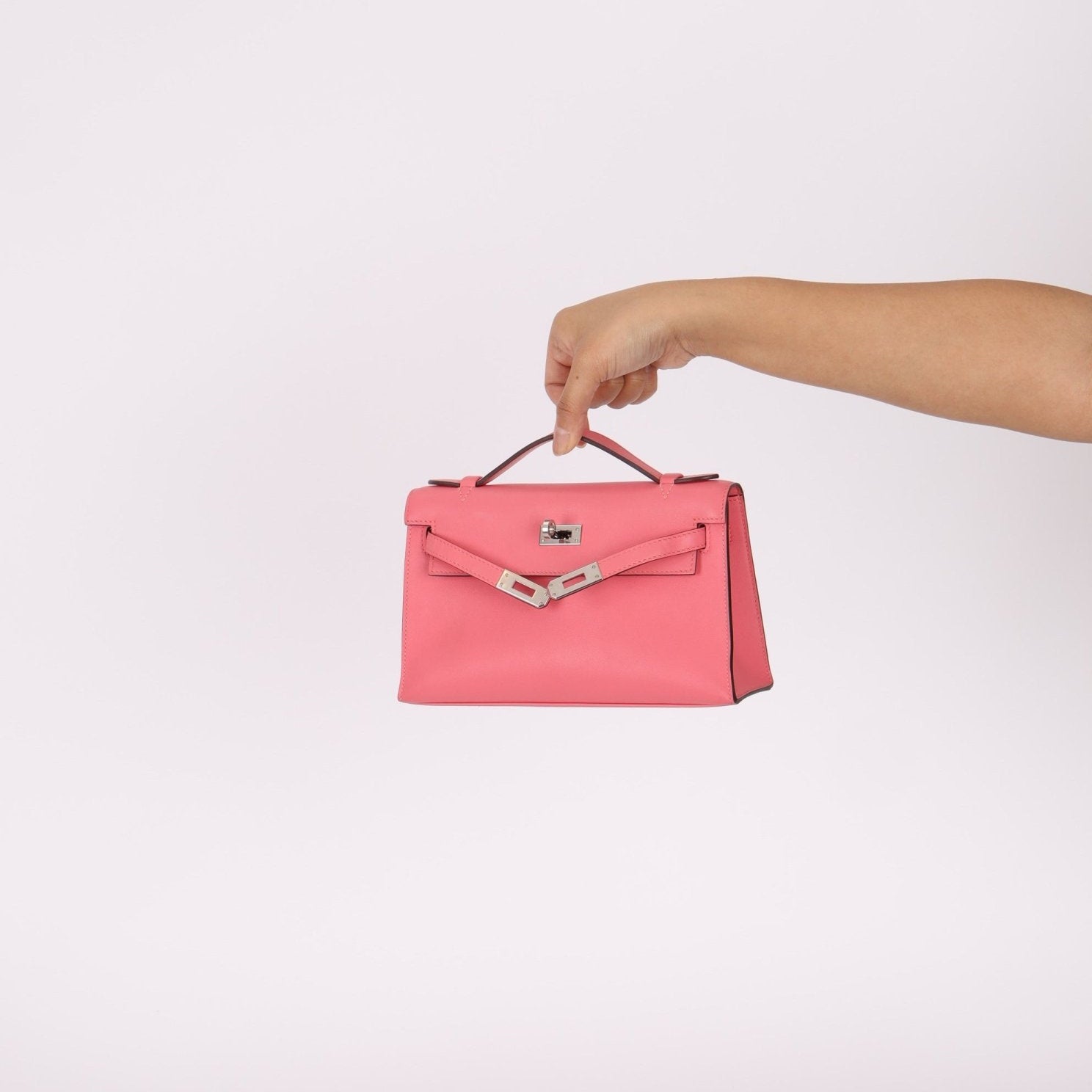 Hermès 2018 Rose Azalee Swift Kelly Pochette PHW - FashioNica