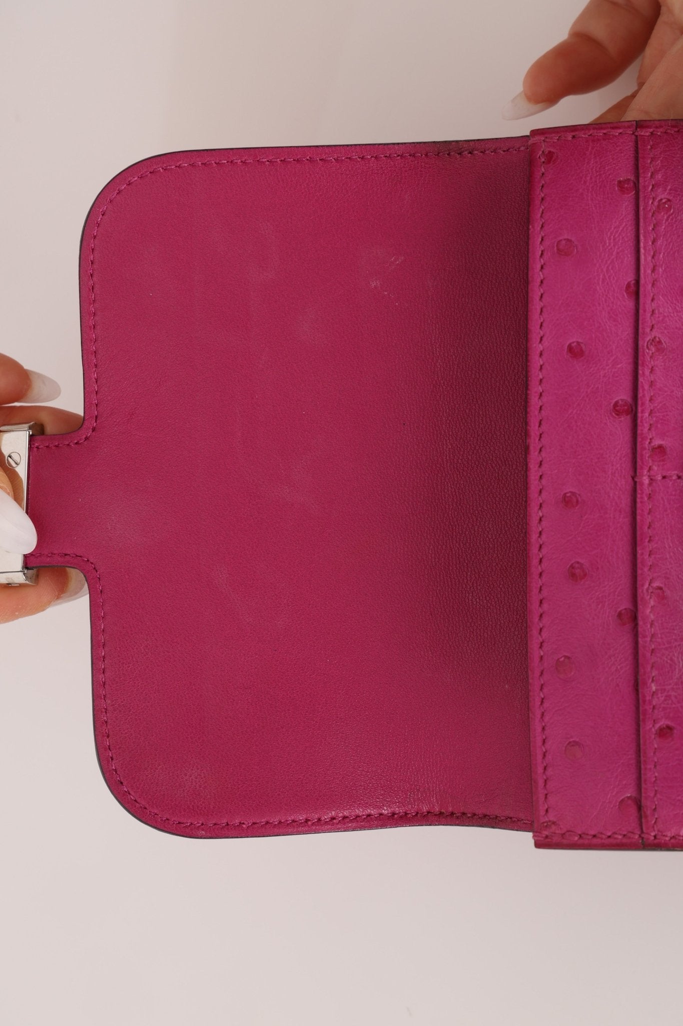 Hermès 2018 Rose Pourpre Ostrich Constance Short Wallet PHW with Chain - FashioNica