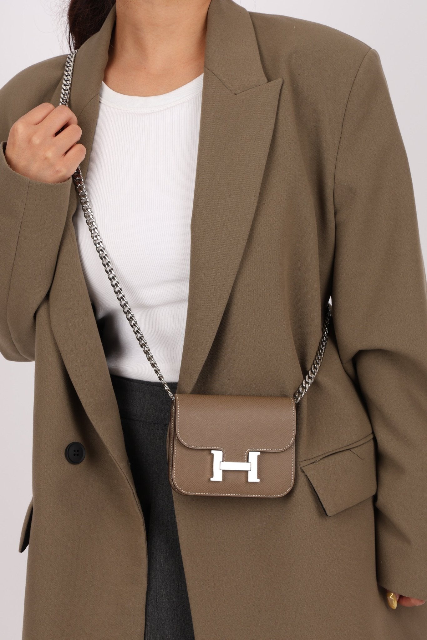 Hermès 2020 Etoupe Epsom Constance Slim Wallet PHW - FashioNica