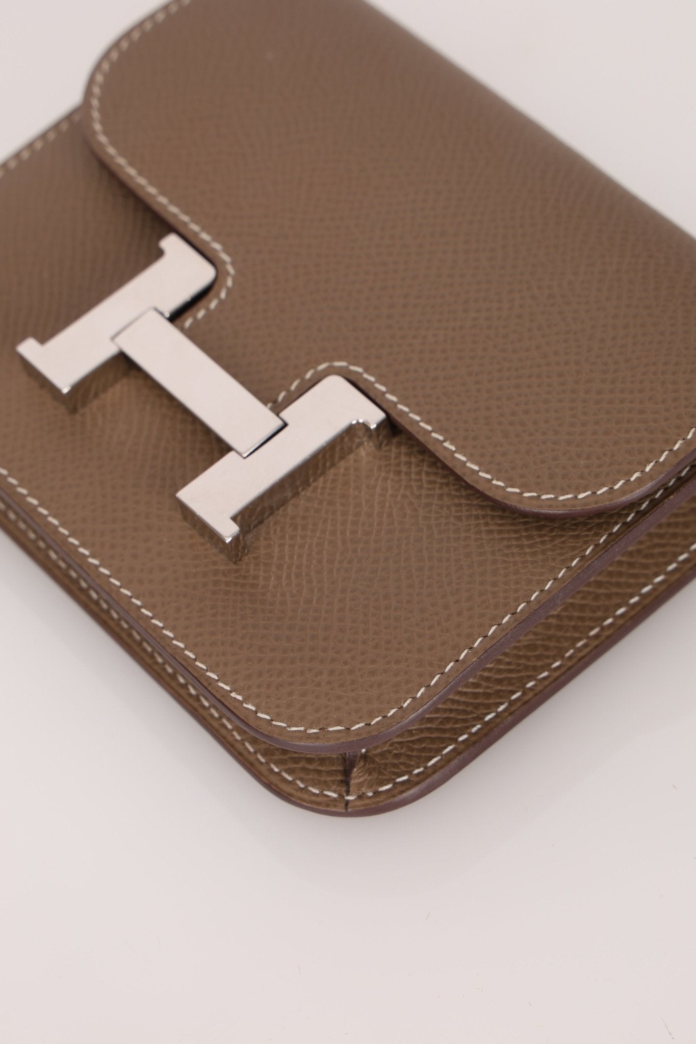 Hermès 2020 Etoupe Epsom Constance Slim Wallet PHW - FashioNica