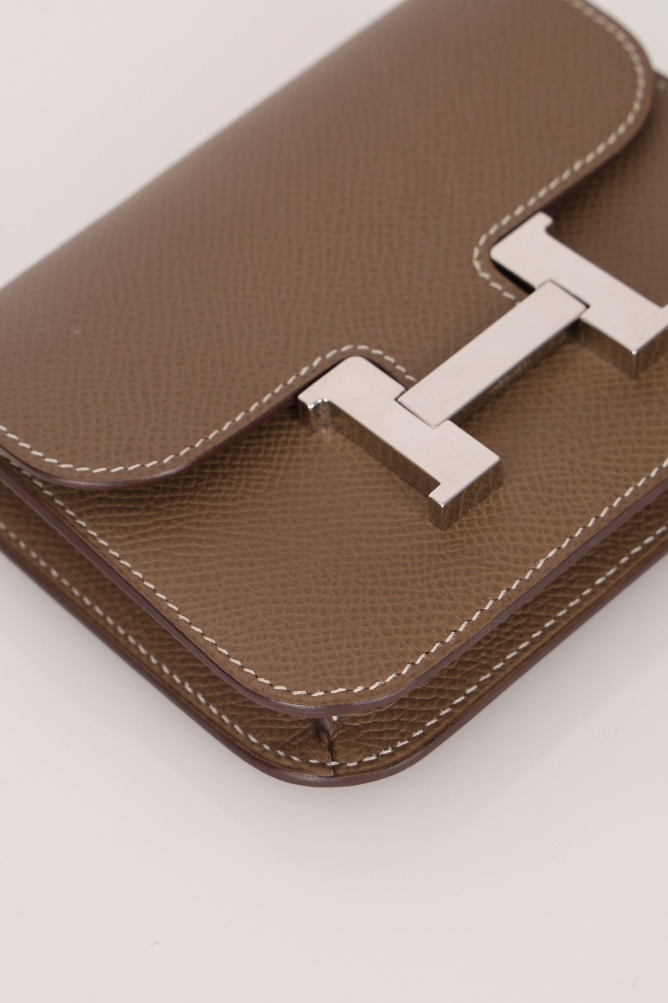Hermès 2020 Etoupe Epsom Constance Slim Wallet PHW - FashioNica
