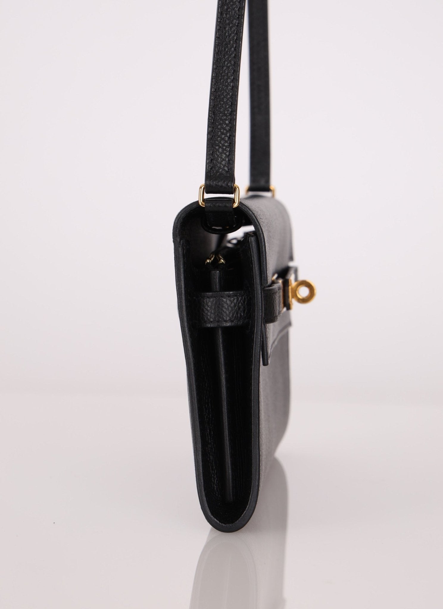 Hermès 2020 Noir Epsom Kelly To Go Wallet with Strap GHW - FashioNica