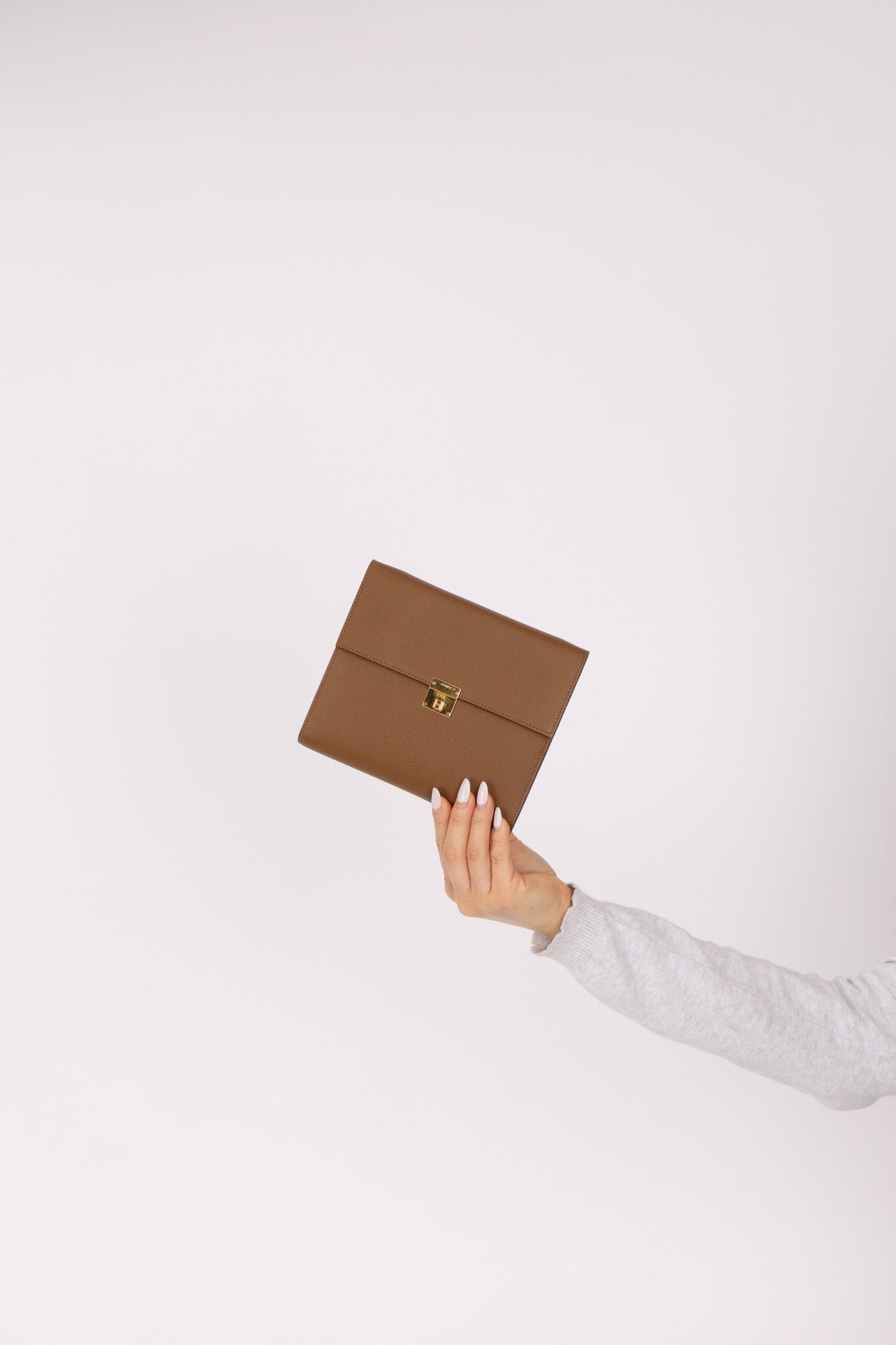 Hermès 2021 Beige De Walmer Epsom Clic Wallet on Strap GHW - FashioNica