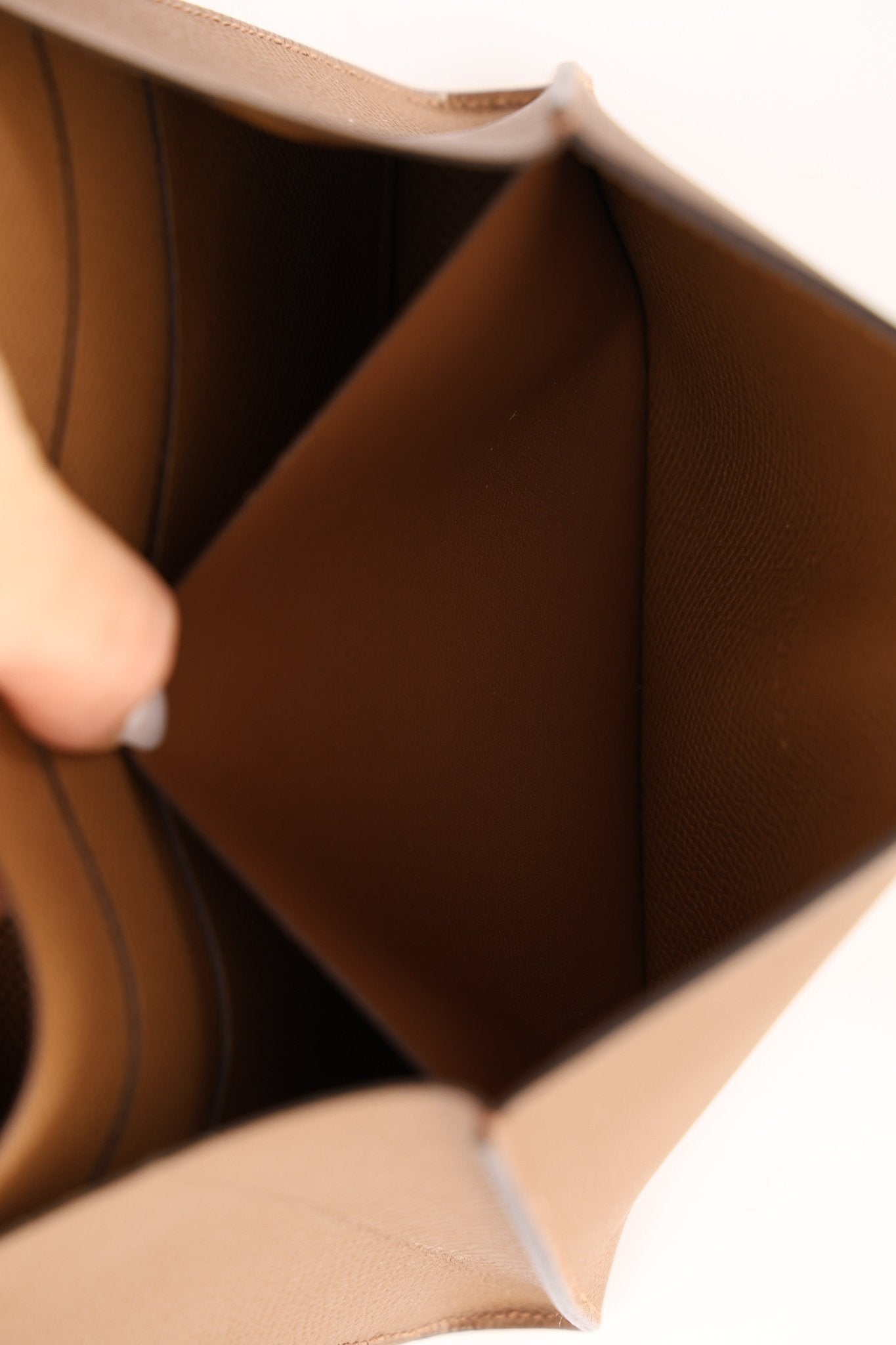 Hermès 2021 Beige De Walmer Epsom Clic Wallet on Strap GHW - FashioNica