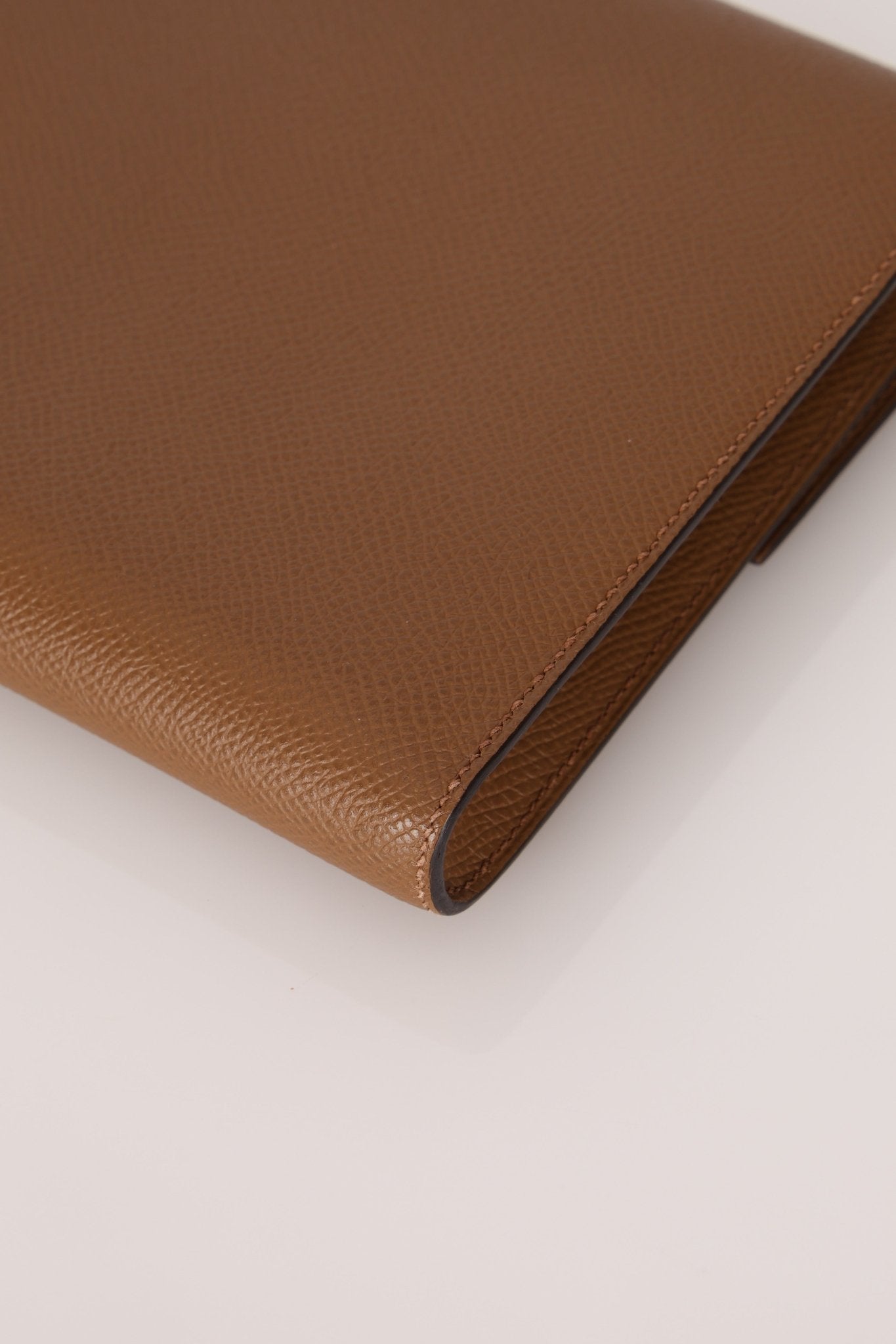 Hermès 2021 Beige De Walmer Epsom Clic Wallet on Strap GHW - FashioNica