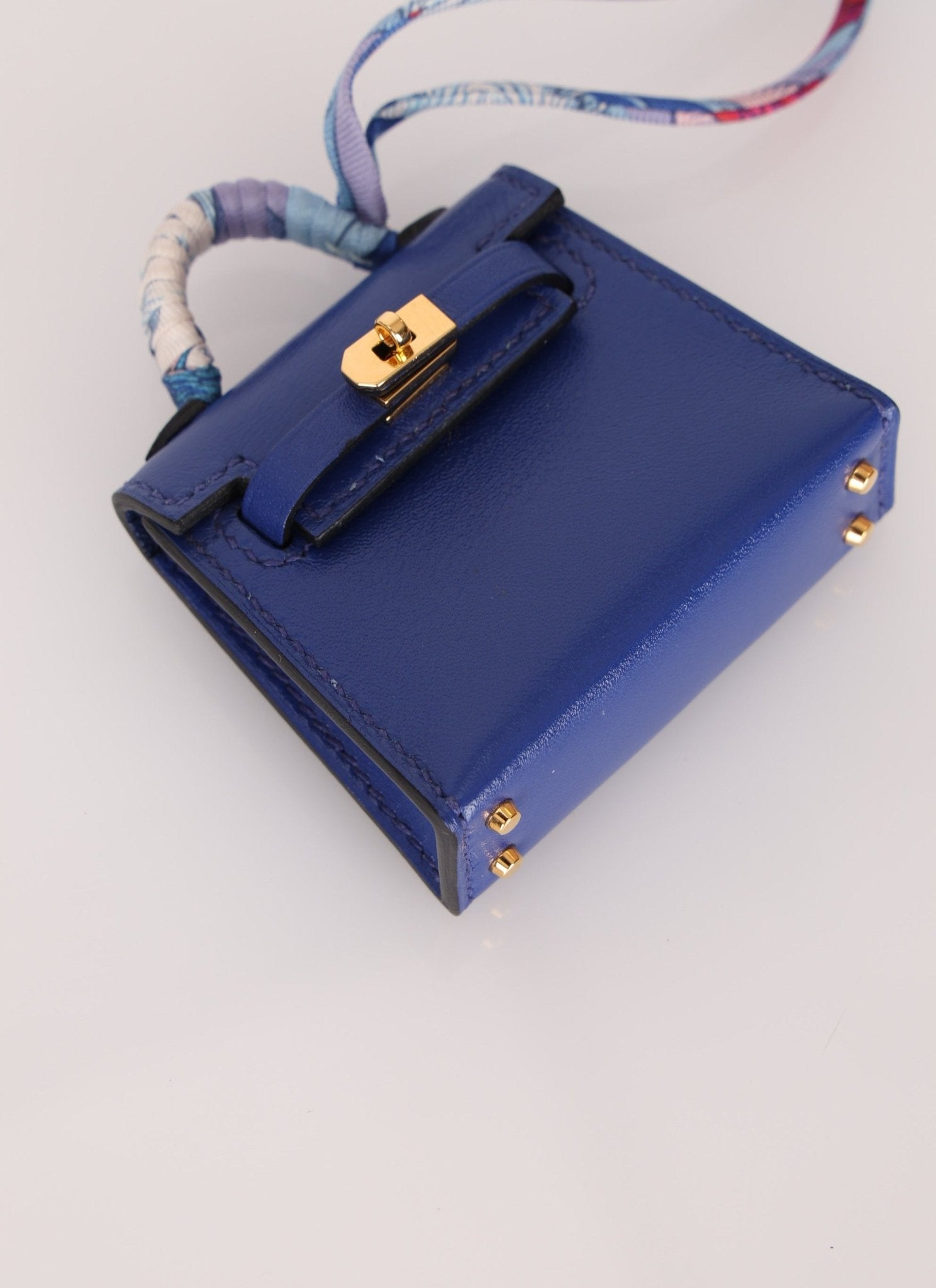 Hermès 2021 Bleu Electrique Tadelakt Micro Twilly Kelly GHW - FashioNica
