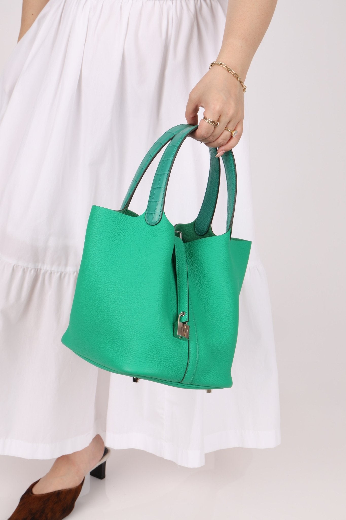 Hermès 2021 Menthe/Vert Vertigo Clemence Picotin Matte Alligator Touch 22 PHW - FashioNica