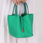 Hermès 2021 Menthe/Vert Vertigo Clemence Picotin Matte Alligator Touch 22 PHW - FashioNica