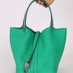 Hermès 2021 Menthe/Vert Vertigo Clemence Picotin Matte Alligator Touch 22 PHW - FashioNica