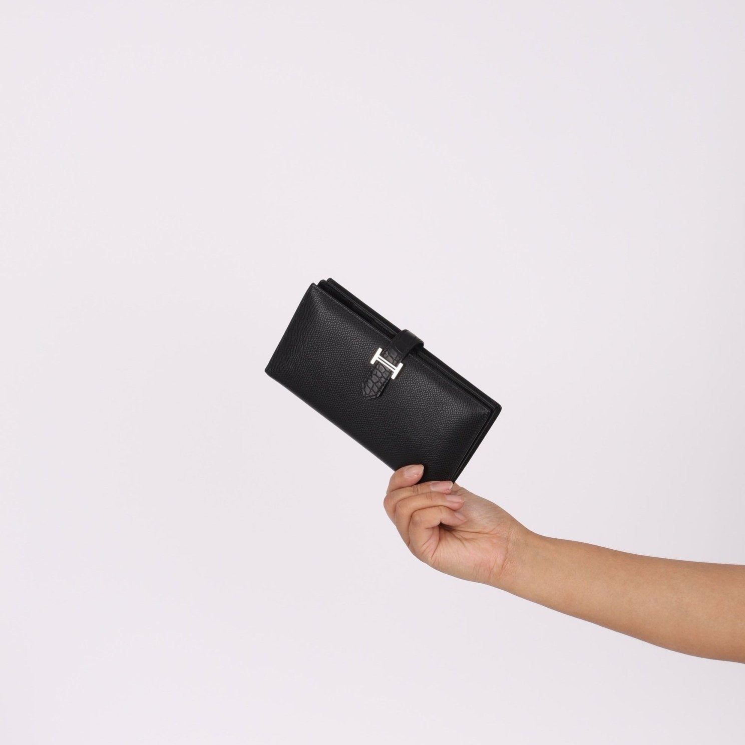 Hermès 2021 Noir Epsom and Alligator Bearn Touch Wallet - FashioNica