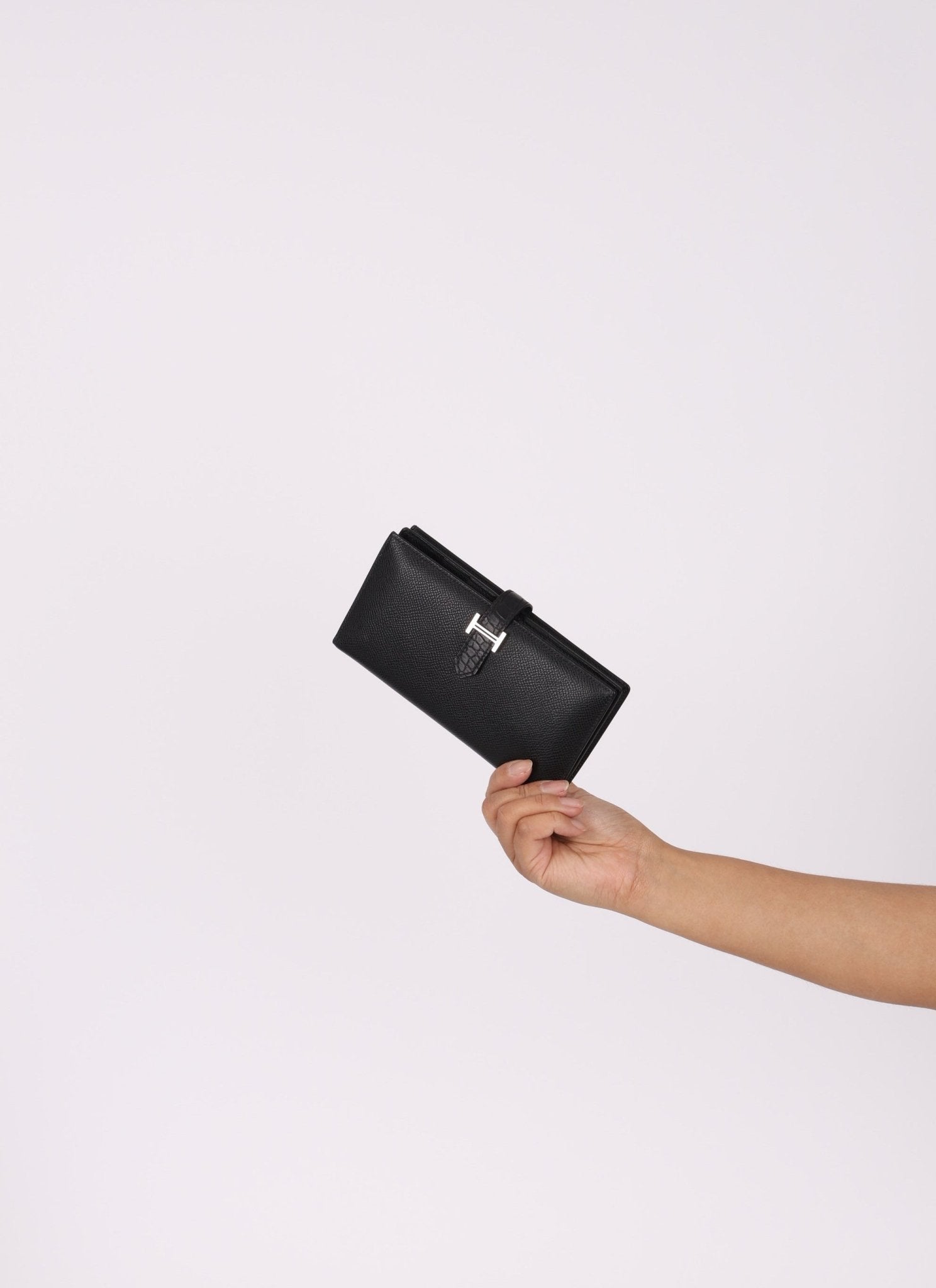 Hermès 2021 Noir Epsom and Alligator Bearn Touch Wallet - FashioNica