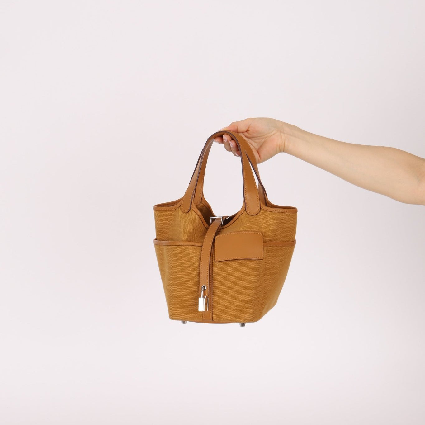 Hermès 2021 Sesame Cargo Picotin 18 PHW - FashioNica