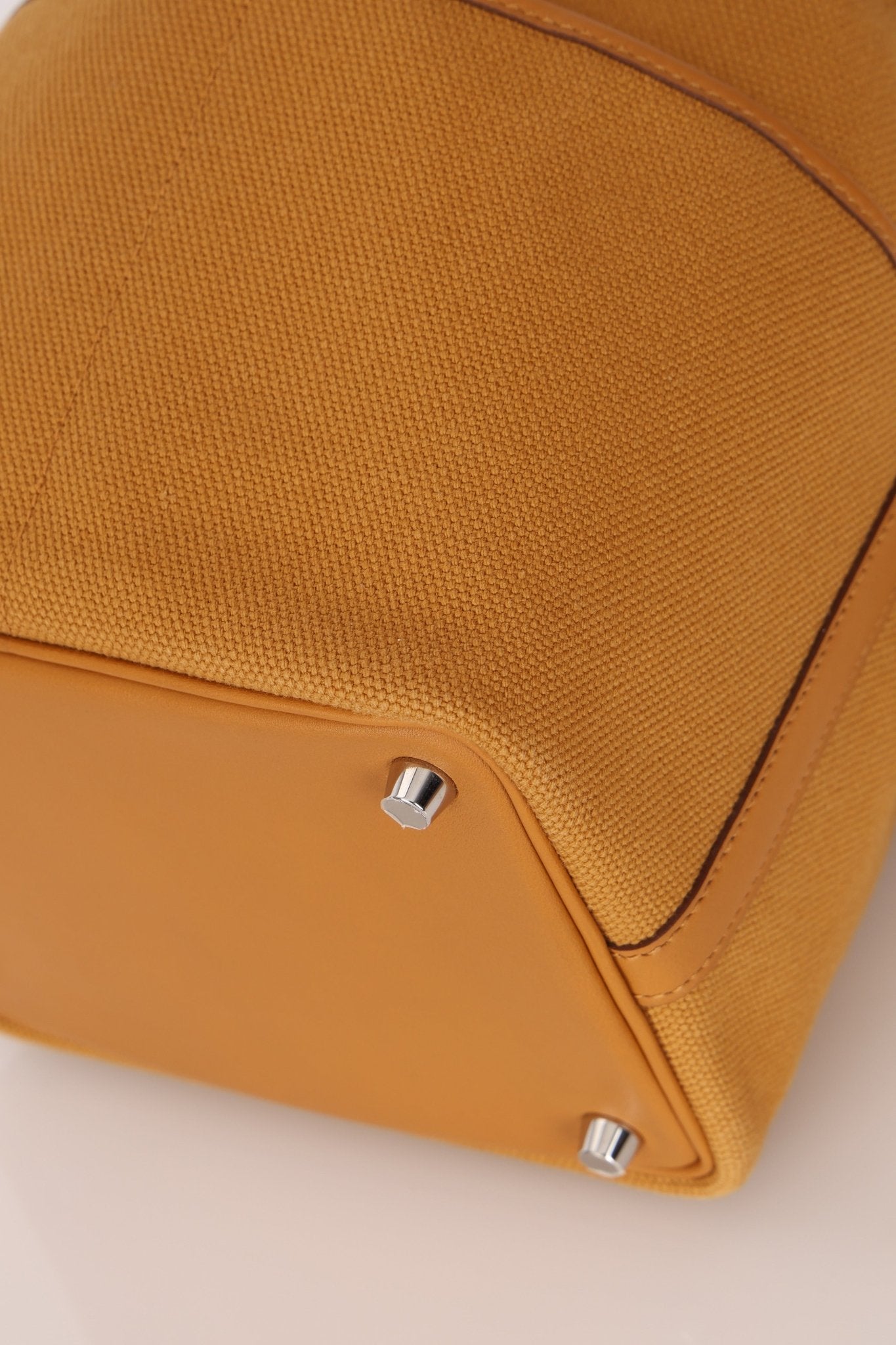 Hermès 2021 Sesame Toile Goeland and Swift Cargo Picotin 18 PHW - FashioNica