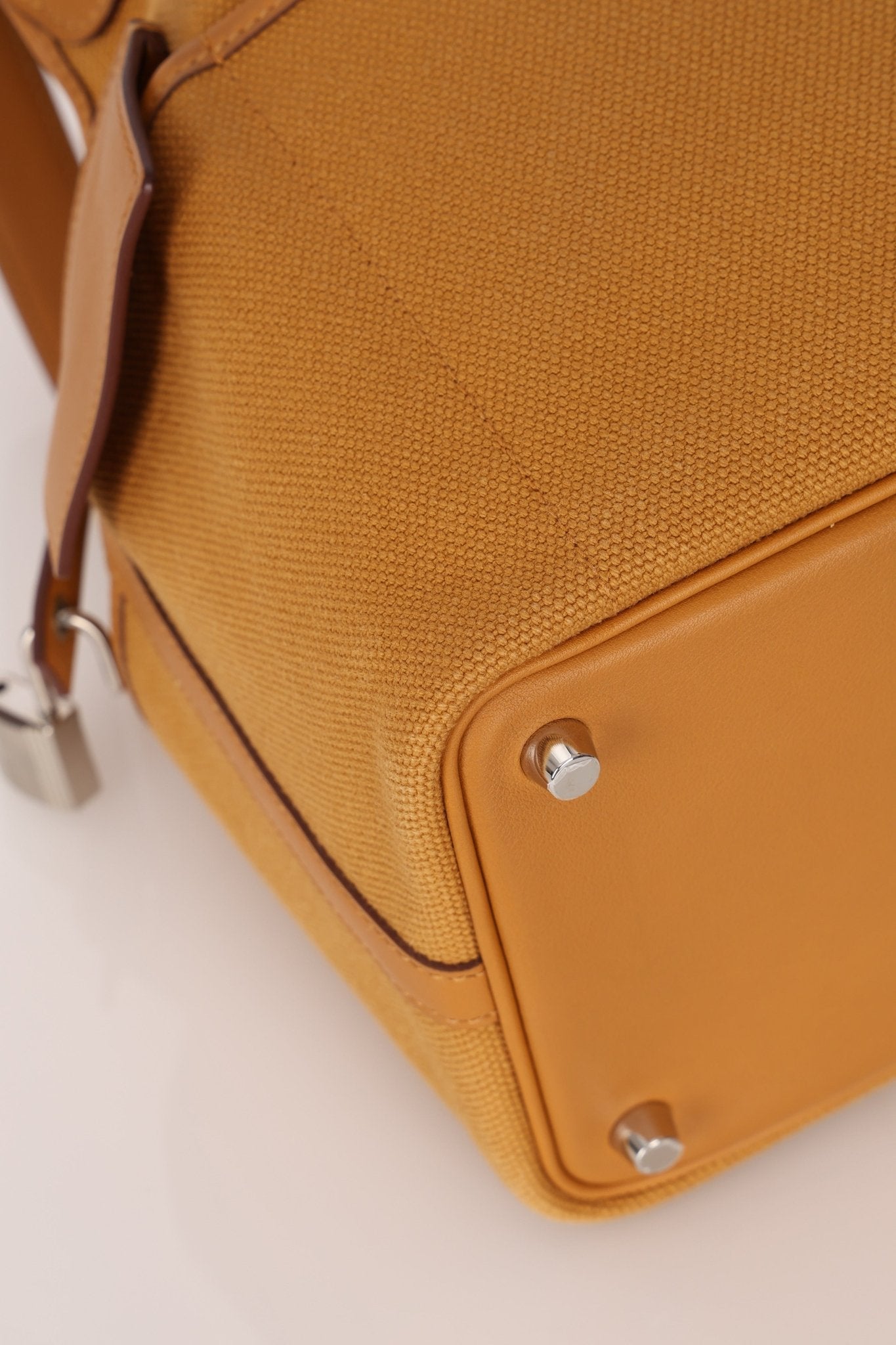 Hermès 2021 Sesame Toile Goeland and Swift Cargo Picotin 18 PHW - FashioNica