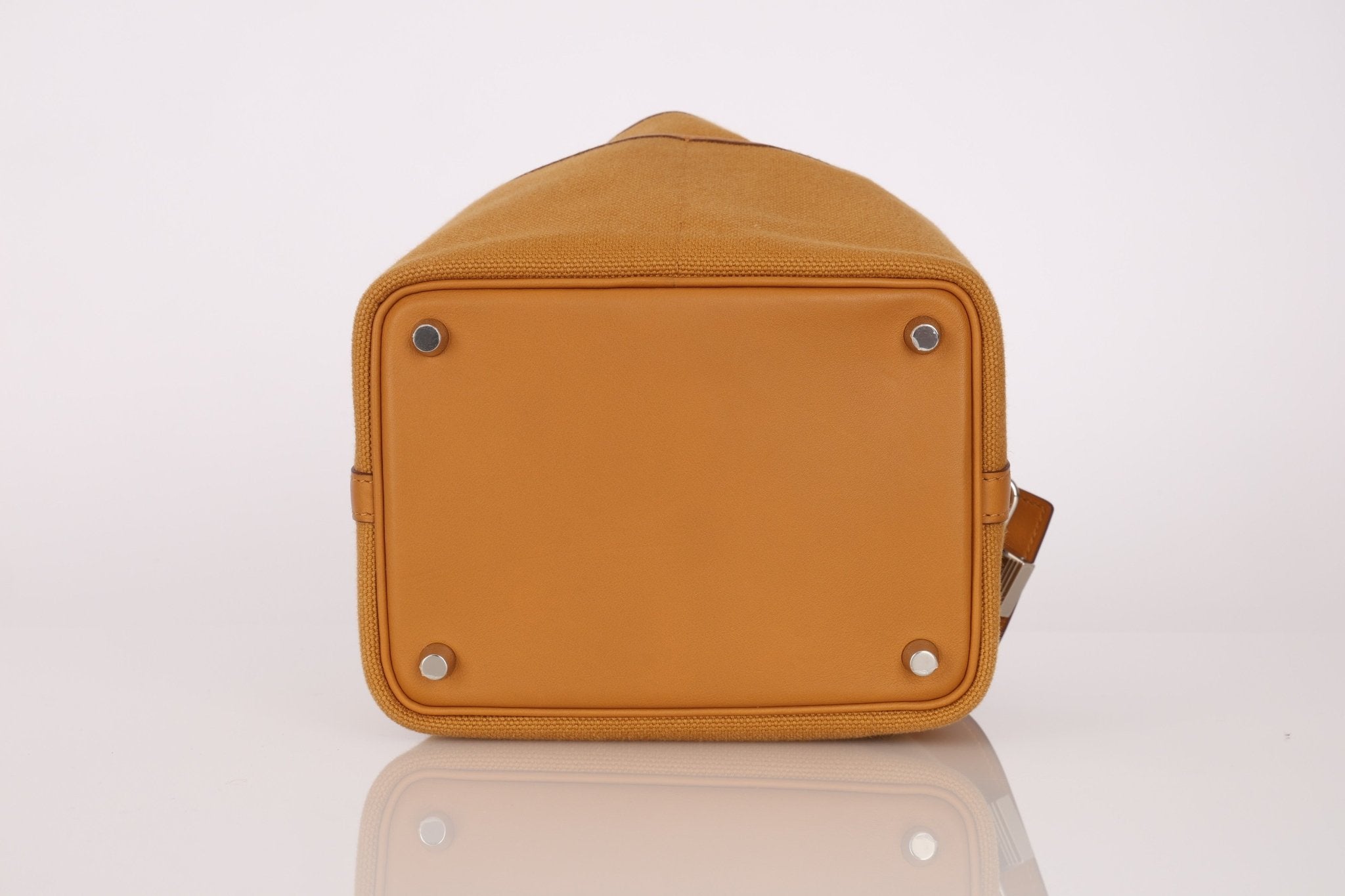 Hermès 2021 Sesame Toile Goeland and Swift Cargo Picotin 18 PHW - FashioNica